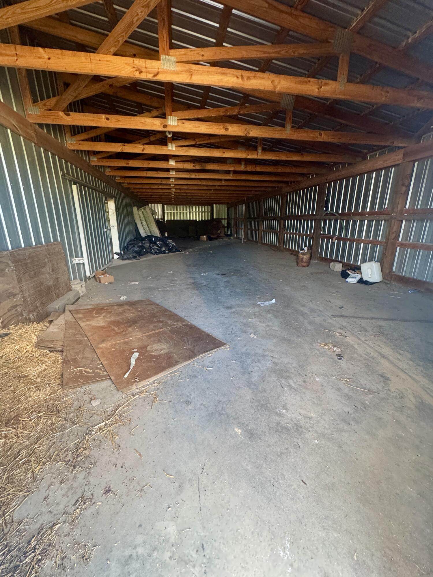 1057 Ky-381 Property Photo 13