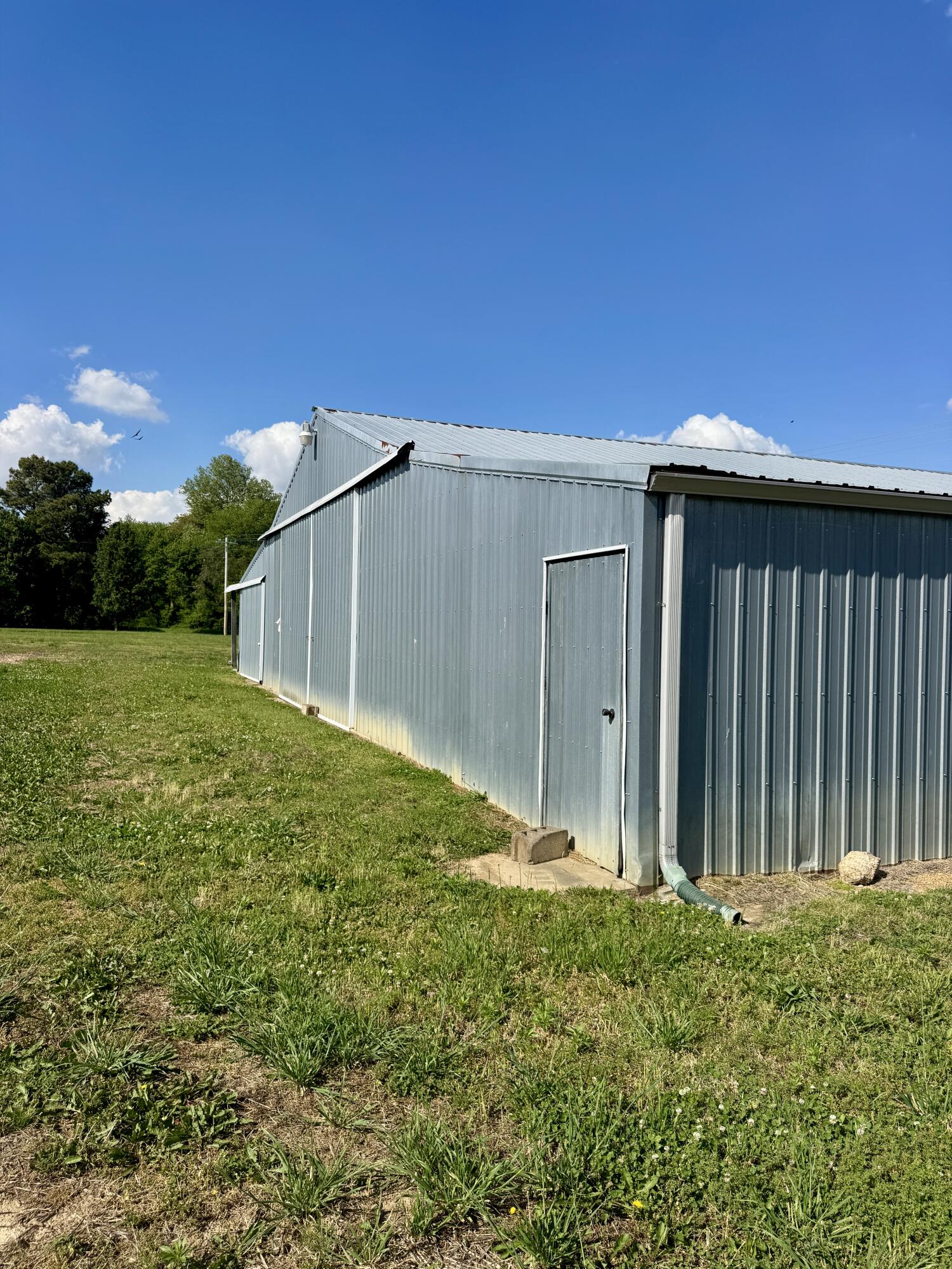 1057 Ky-381 Property Photo 16