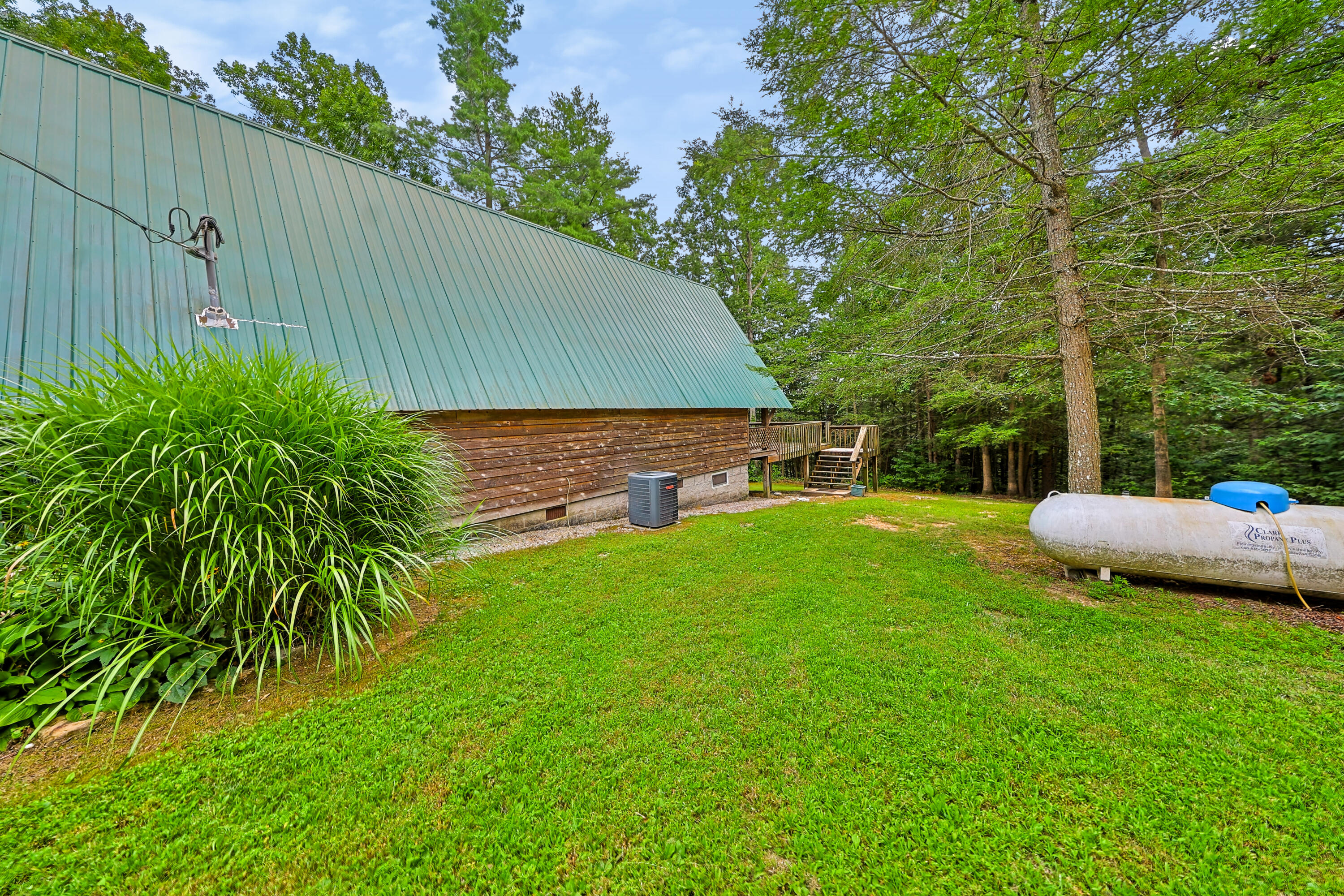 99 Phyllis Lane Property Photo 35