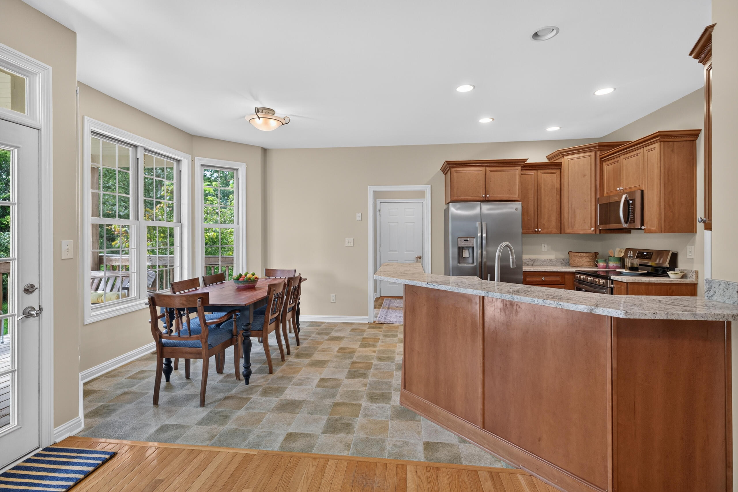 405 Lone Oak Road Property Photo 18