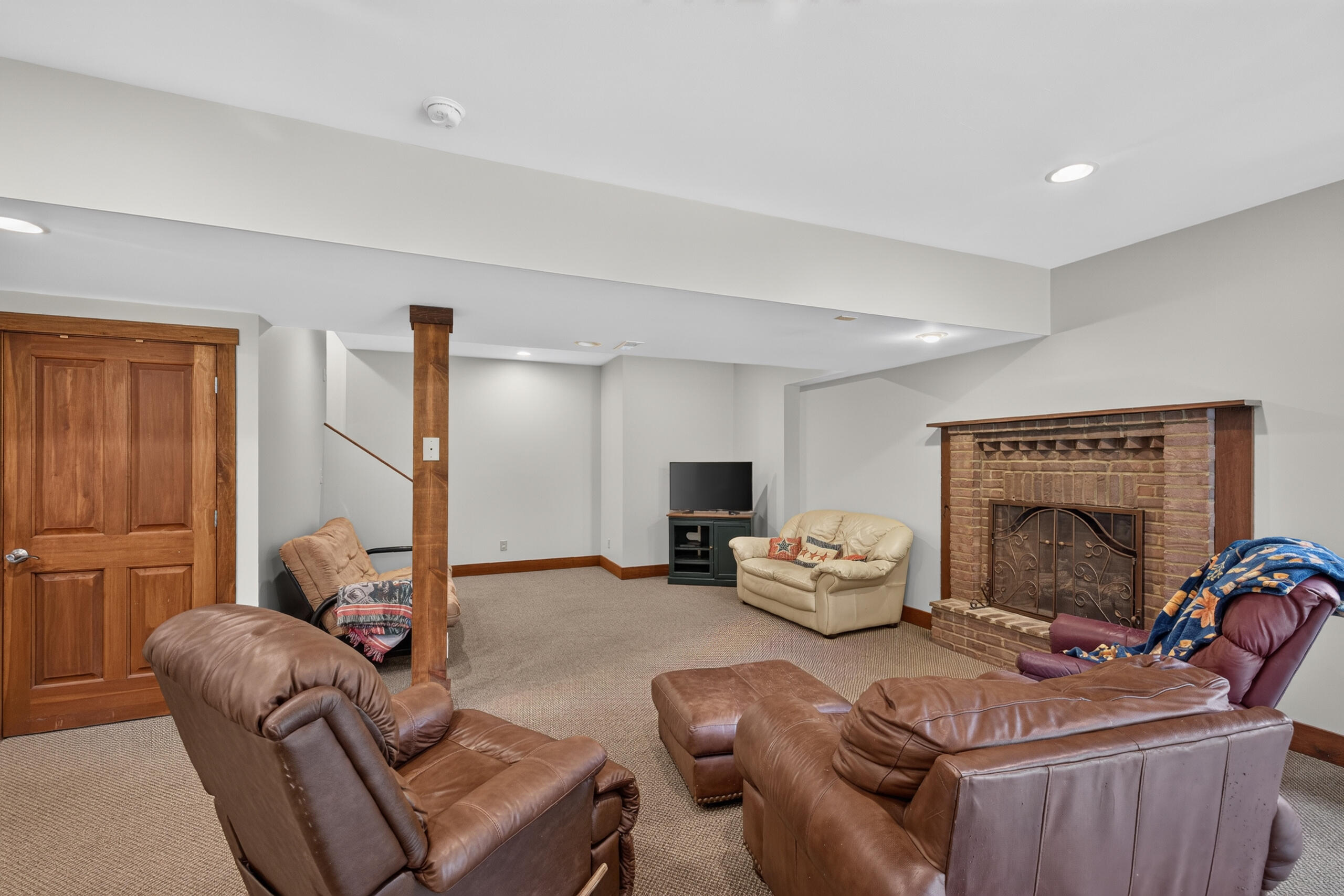 405 Lone Oak Road Property Photo 46