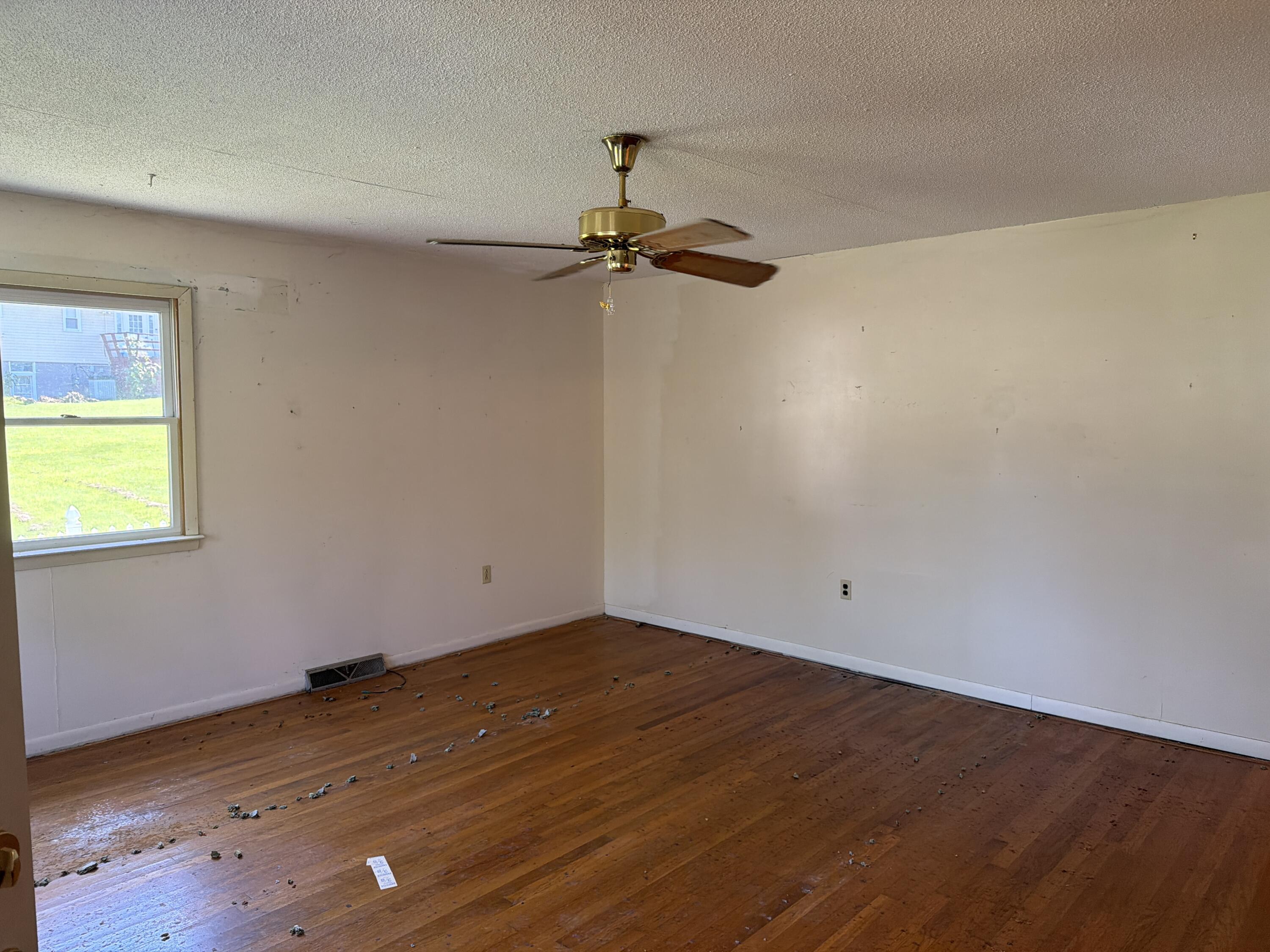 124 Kentucky Avenue Property Photo 10