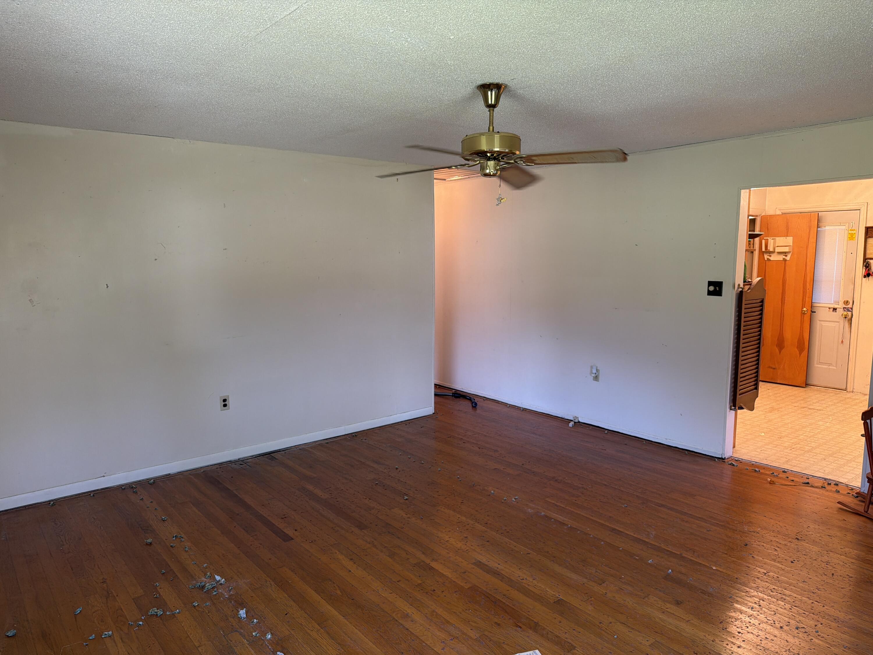 124 Kentucky Avenue Property Photo 11