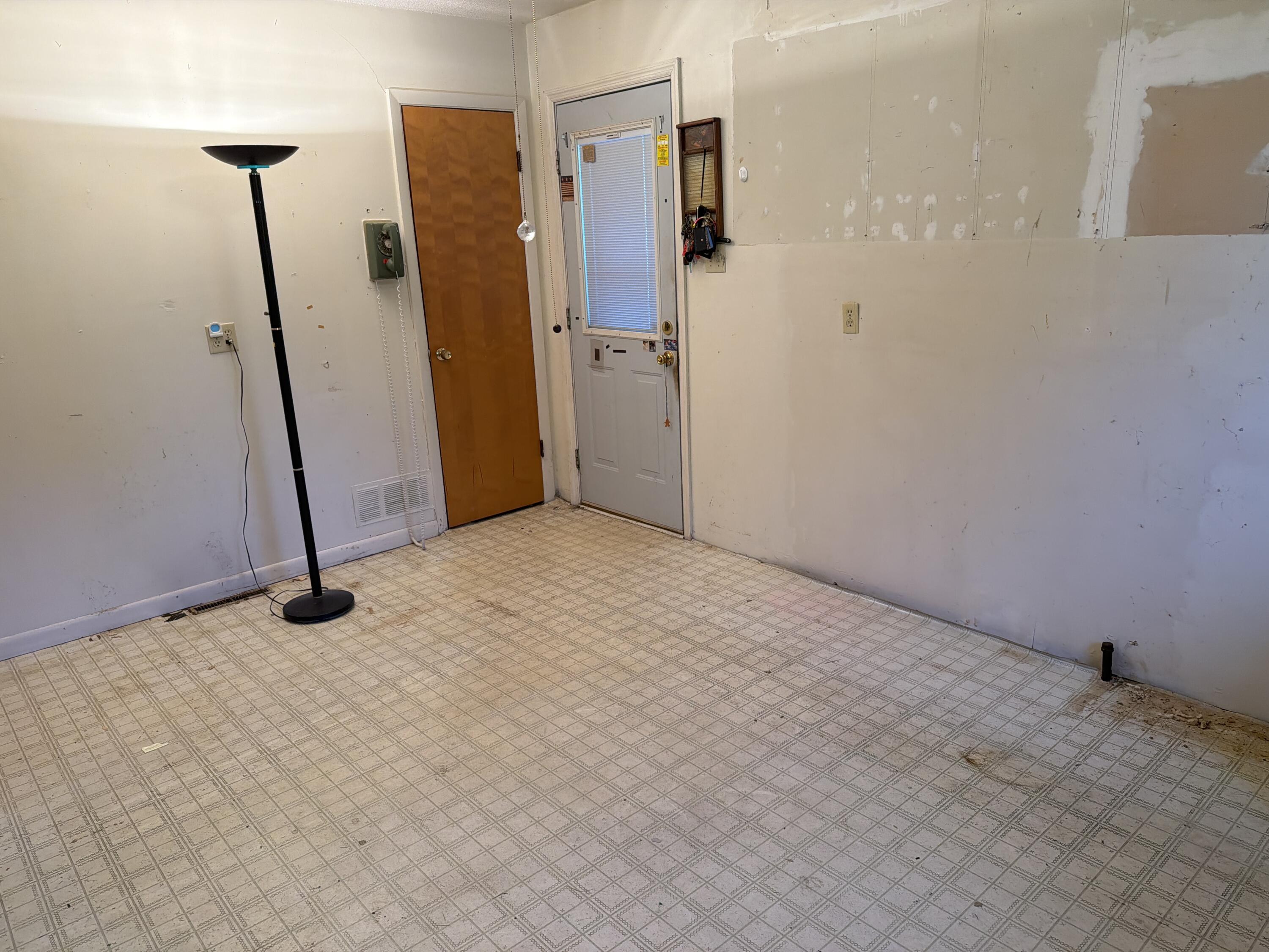 124 Kentucky Avenue Property Photo 12
