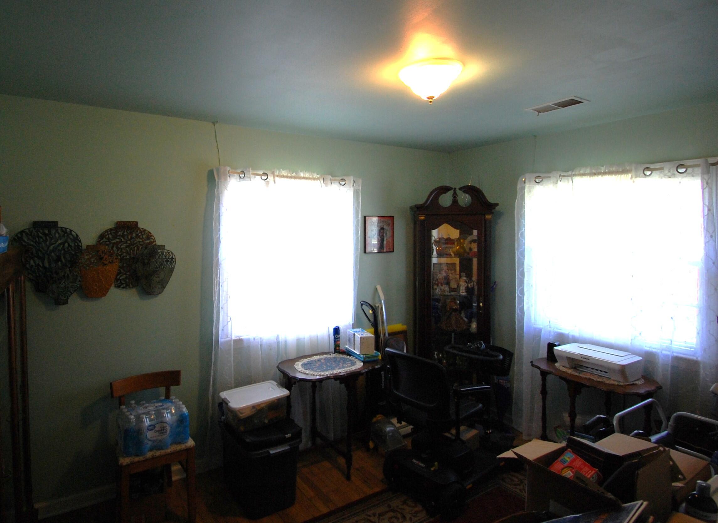 5825 Oaks Road Property Photo 17