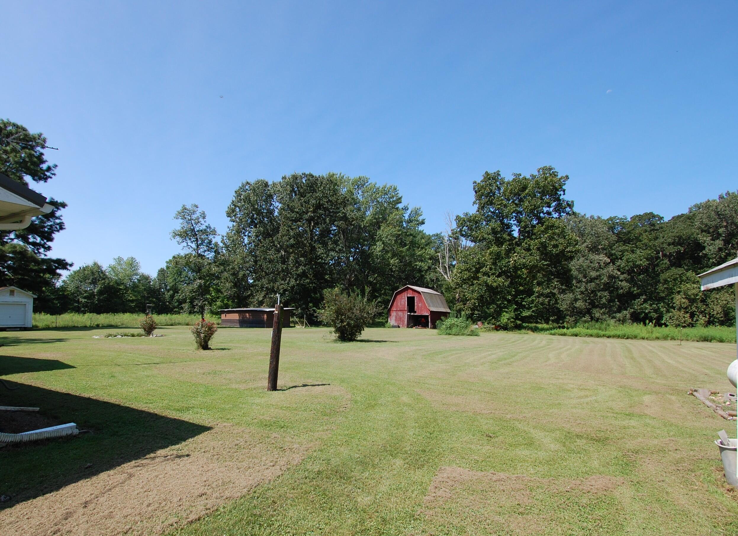 5825 Oaks Road Property Photo 18