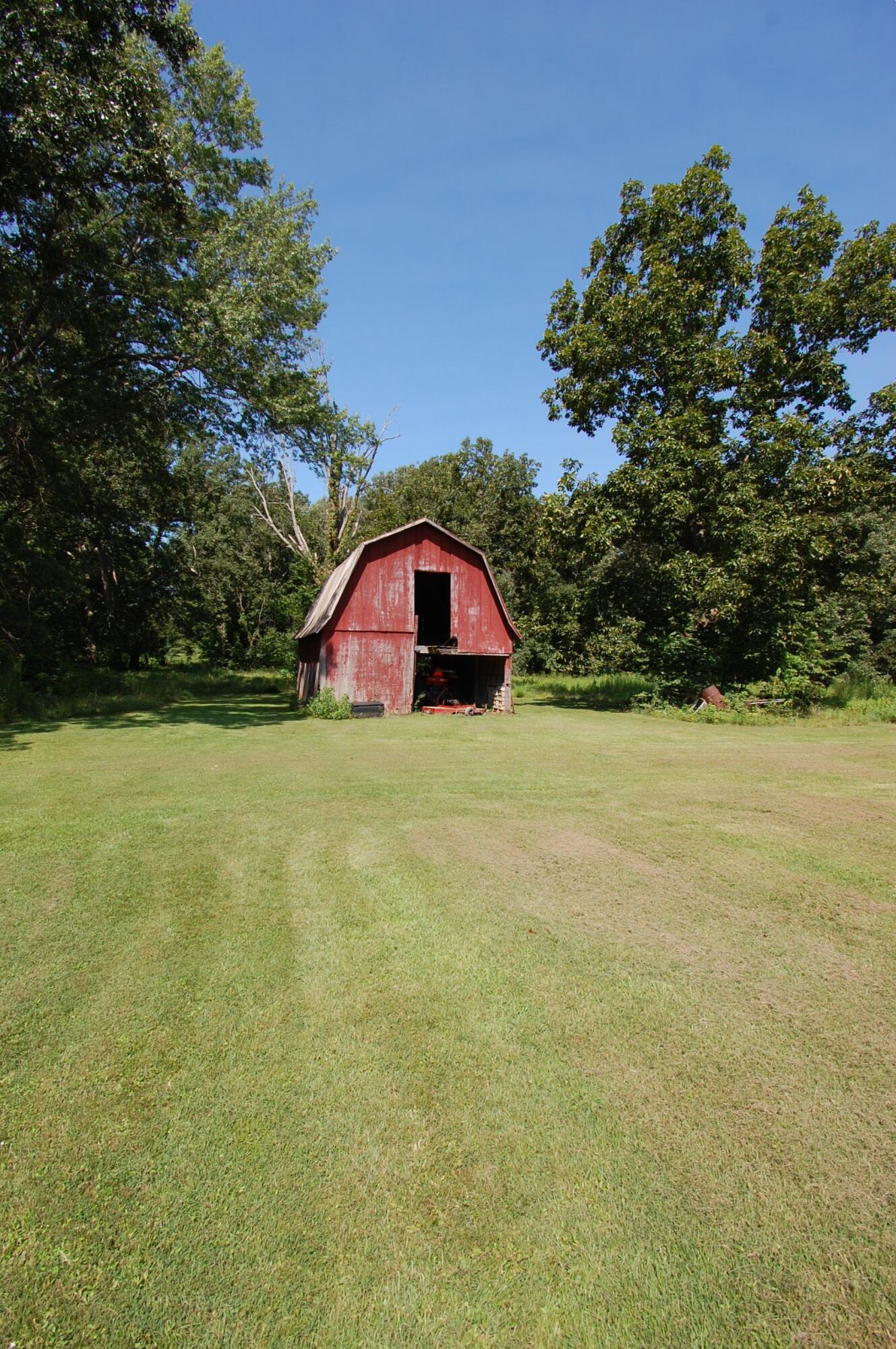 5825 Oaks Road Property Photo 22