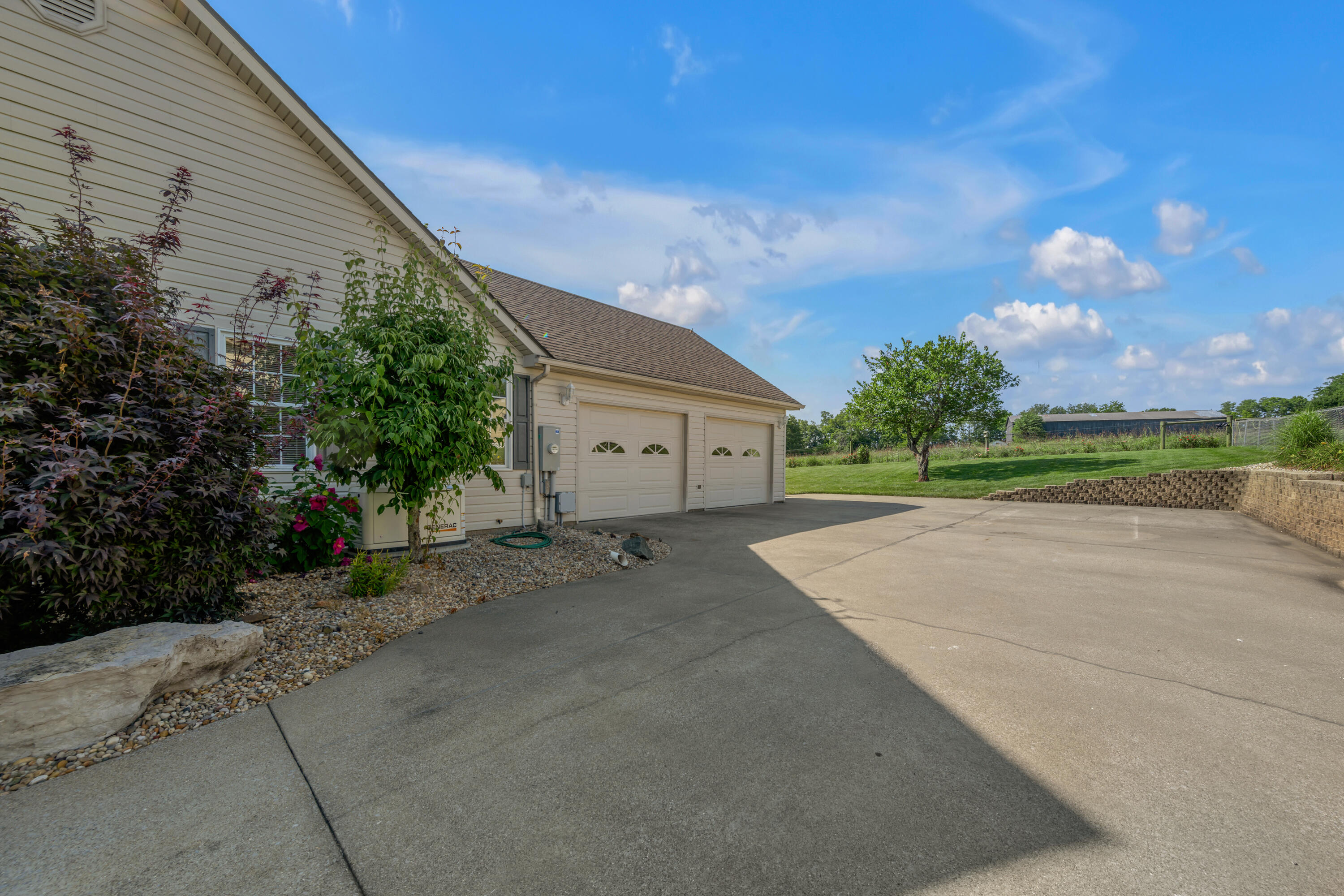 104 Greystone Drive Property Photo 11