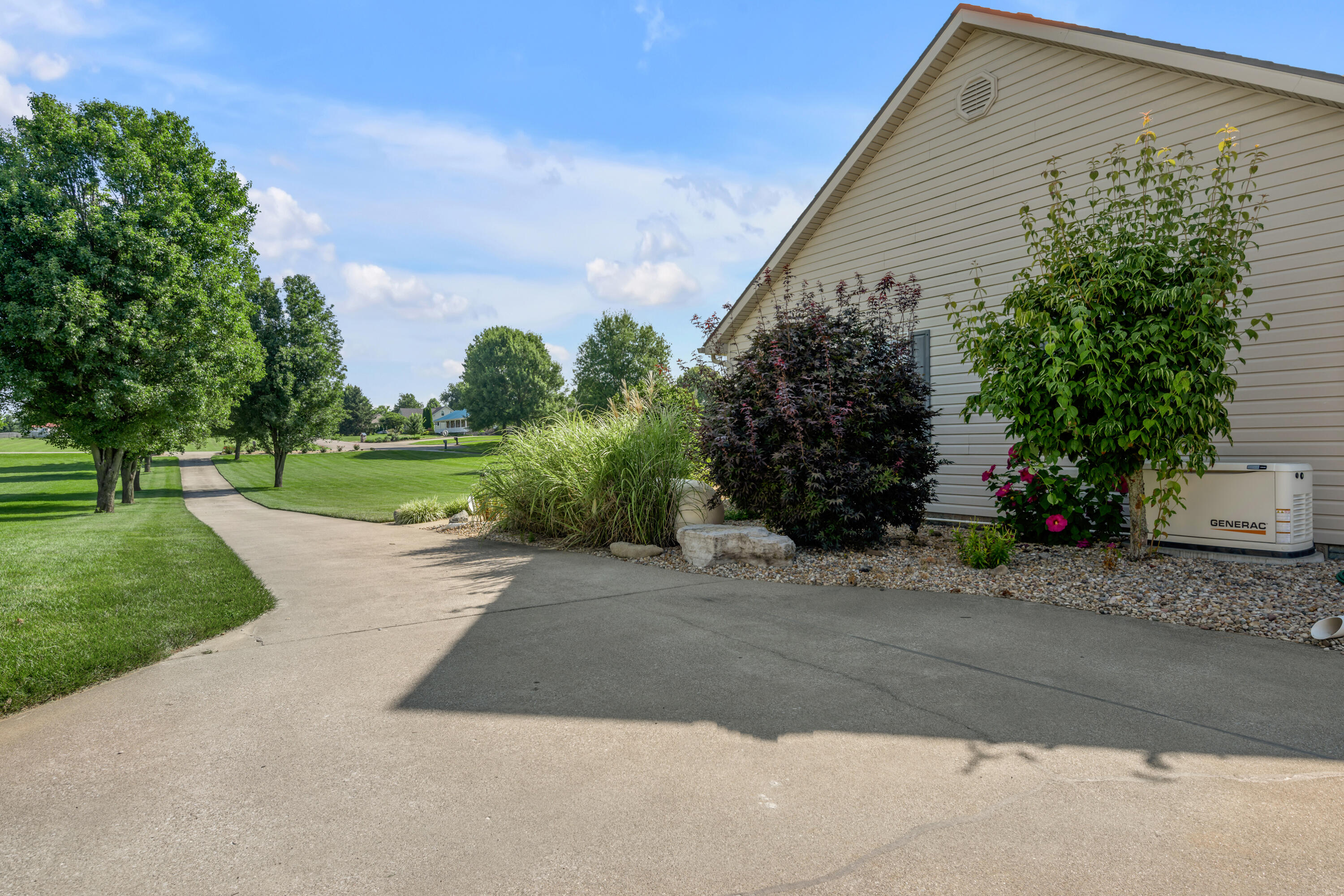 104 Greystone Drive Property Photo 12