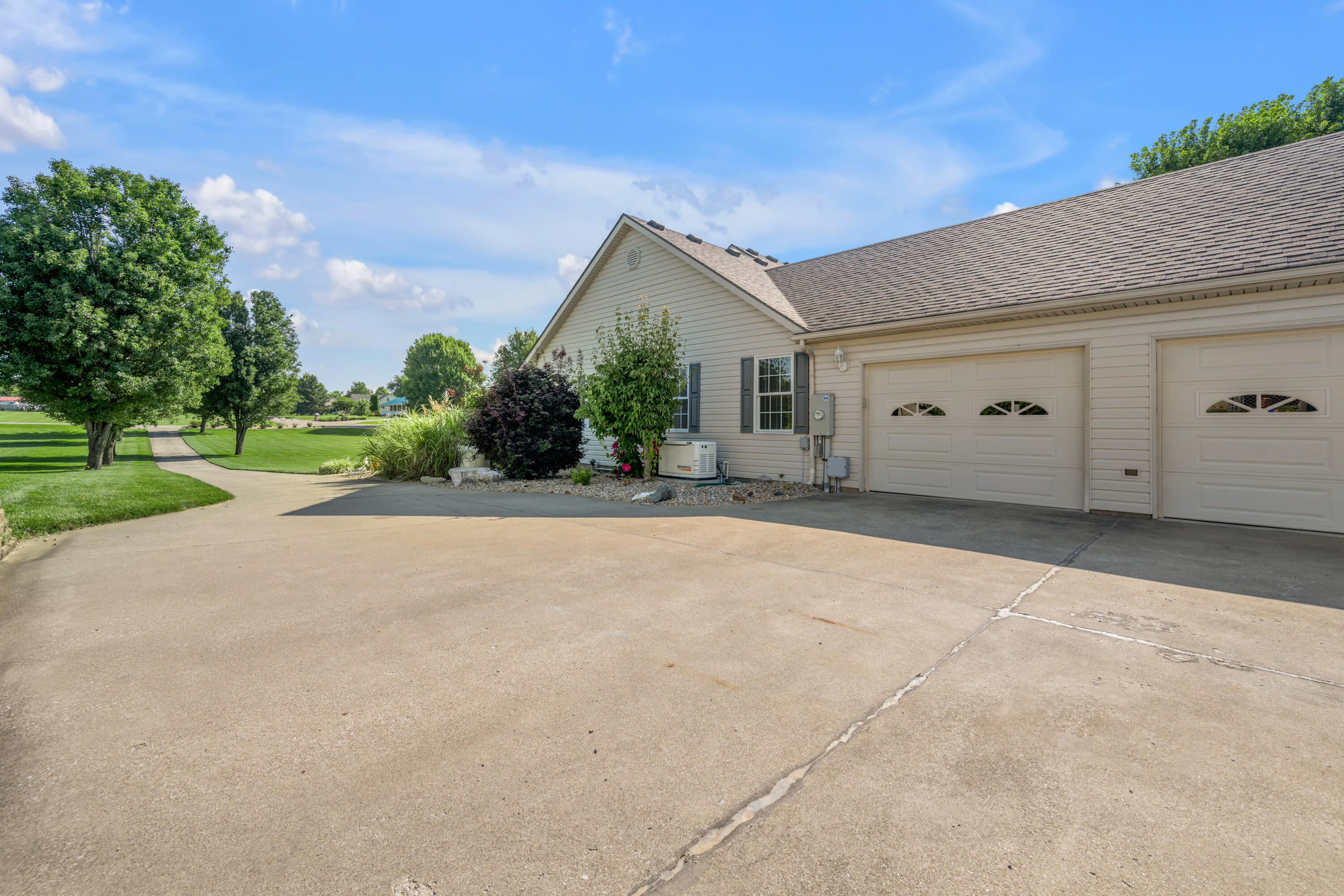 104 Greystone Drive Property Photo 13