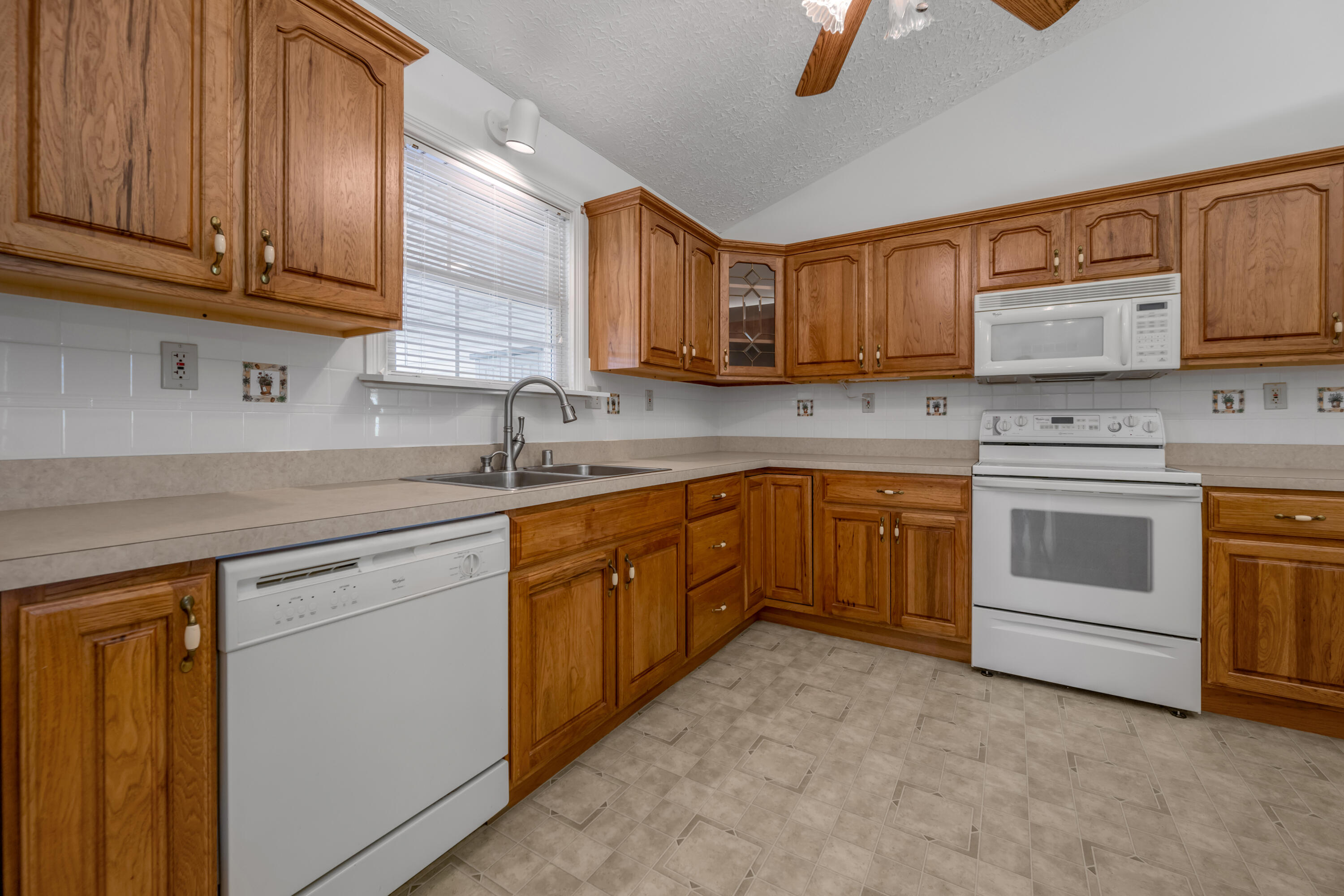 104 Greystone Drive Property Photo 27