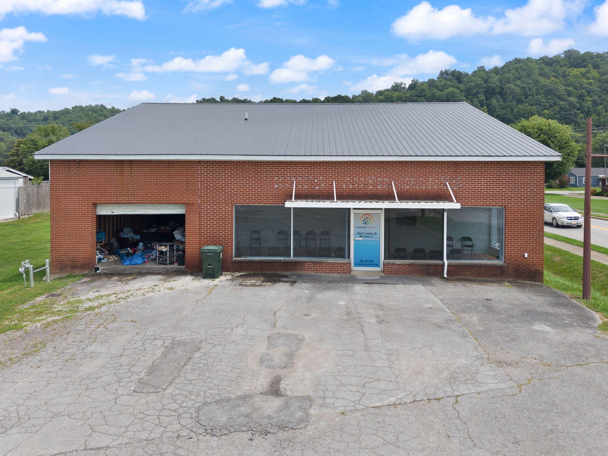 116 N Broadway Property Photo 1