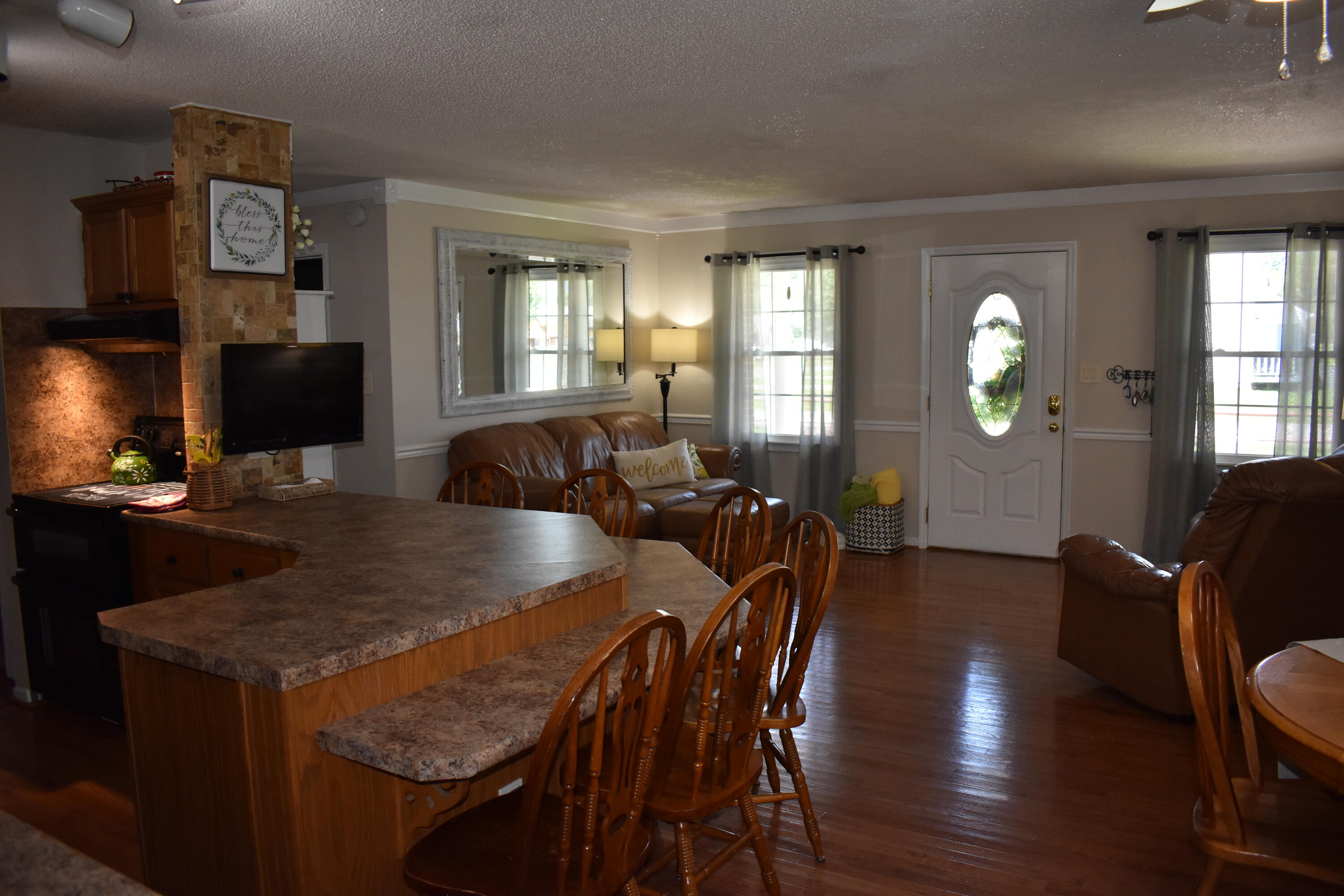 926 Doncaster Avenue Property Photo 35