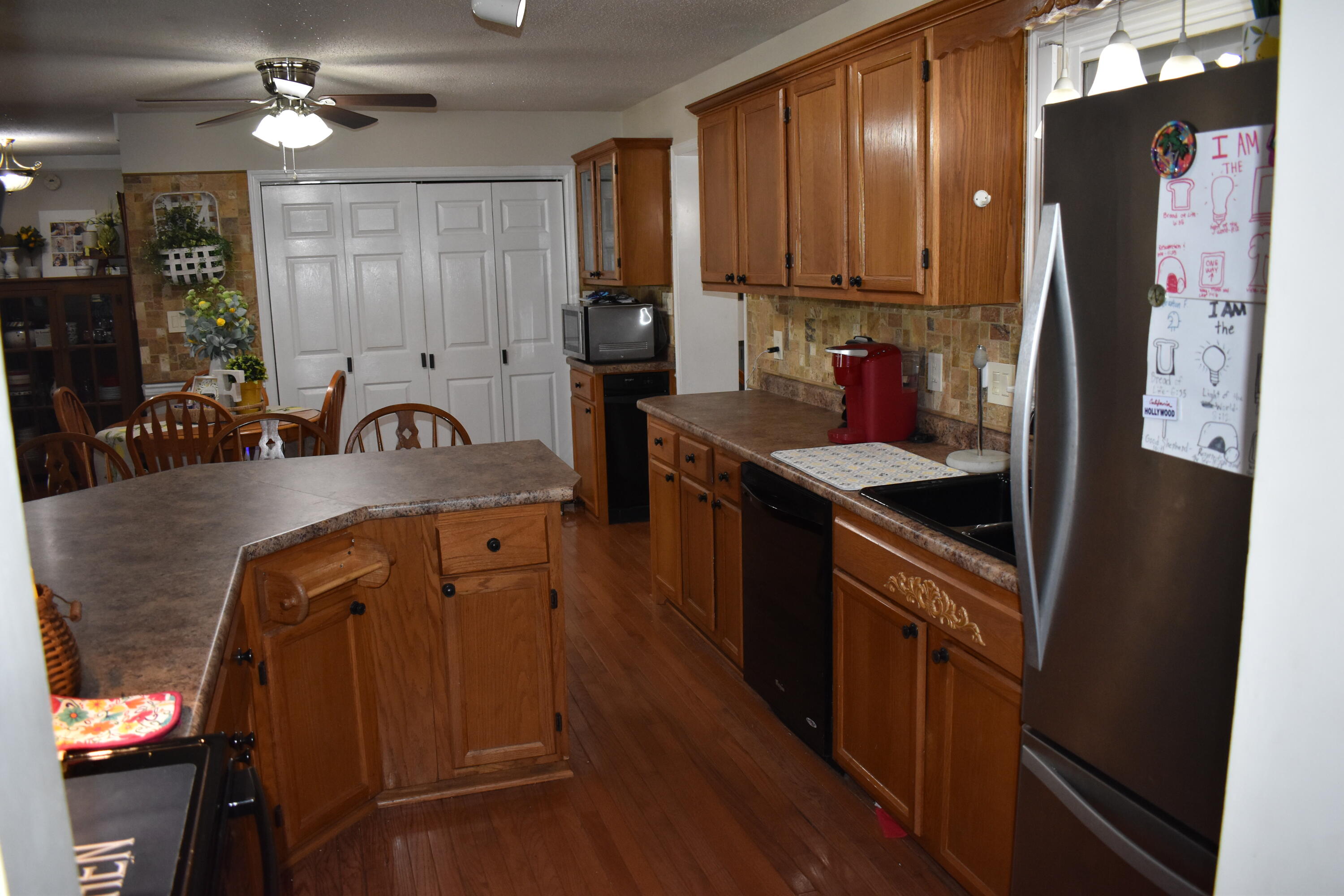 926 Doncaster Avenue Property Photo 42