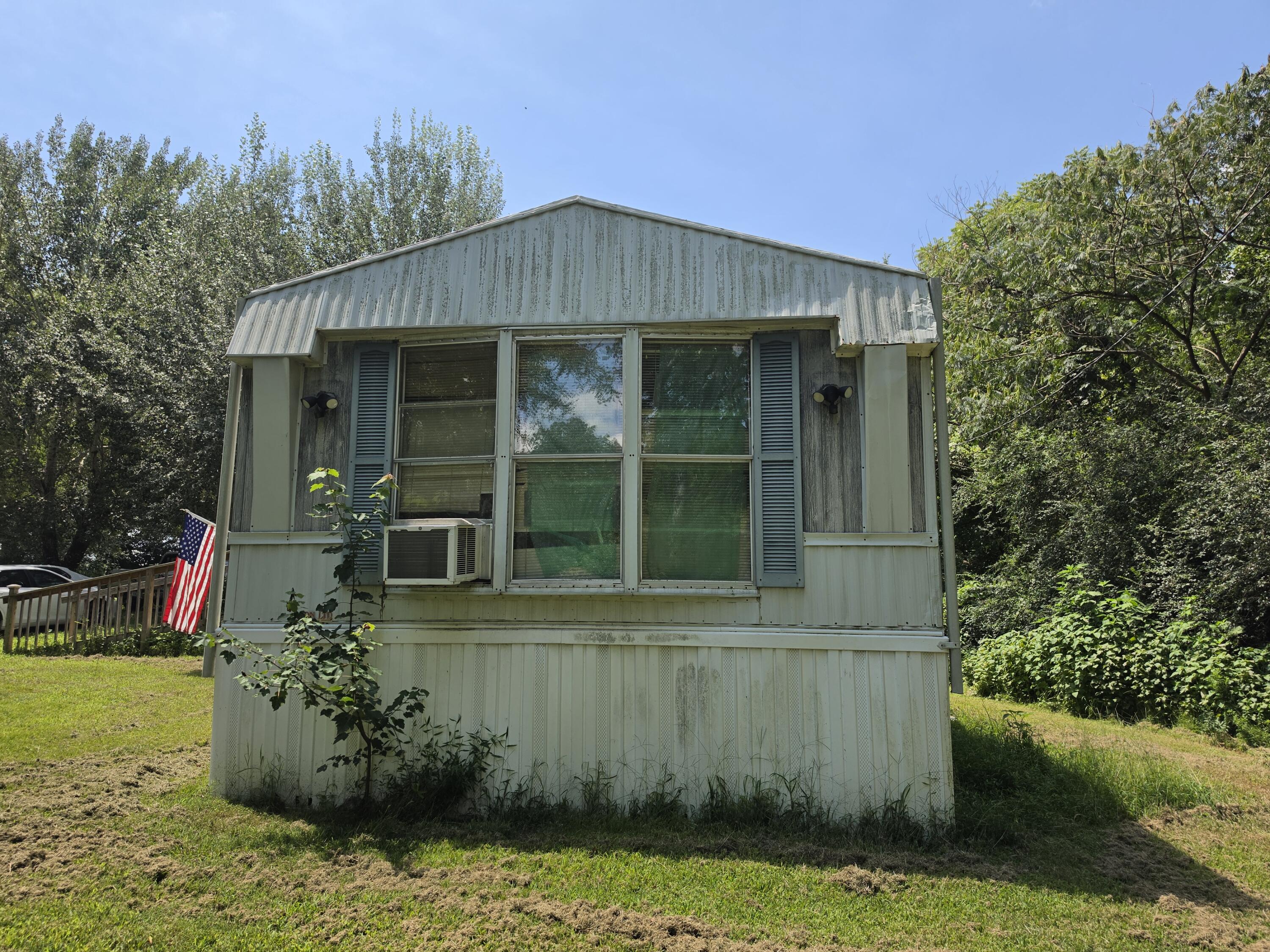2131 Thurmond Road Property Photo 2