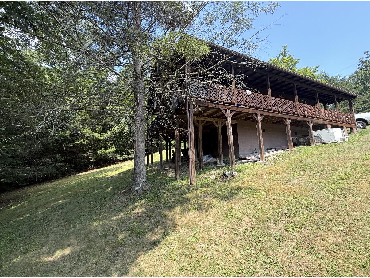 135 Isaac Drive Property Photo 10