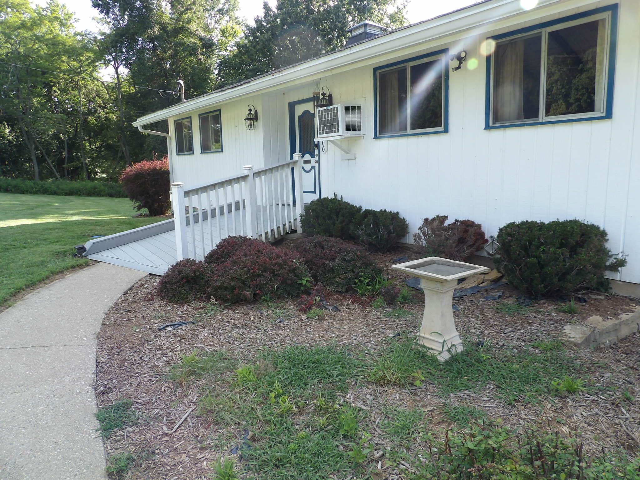 400 Whippoorwill Lane Property Photo 4