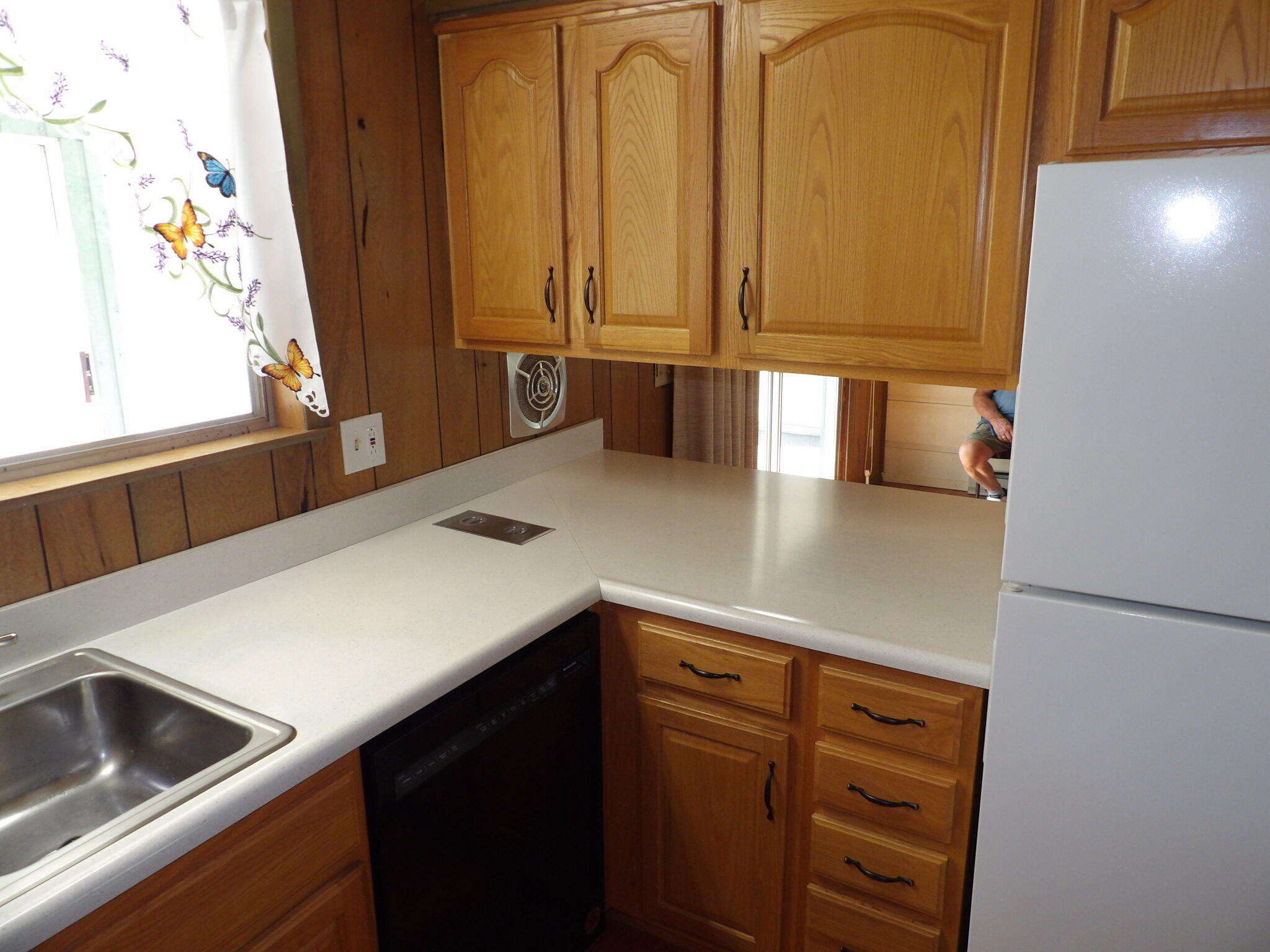 400 Whippoorwill Lane Property Photo 12