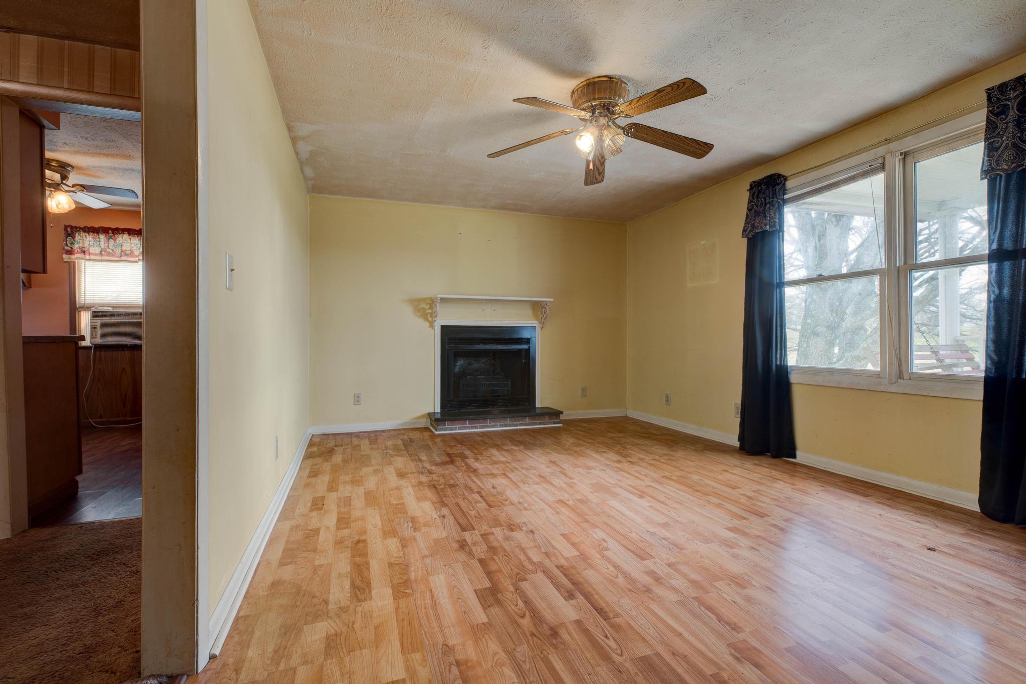 1000 New Cut Road Property Photo 5