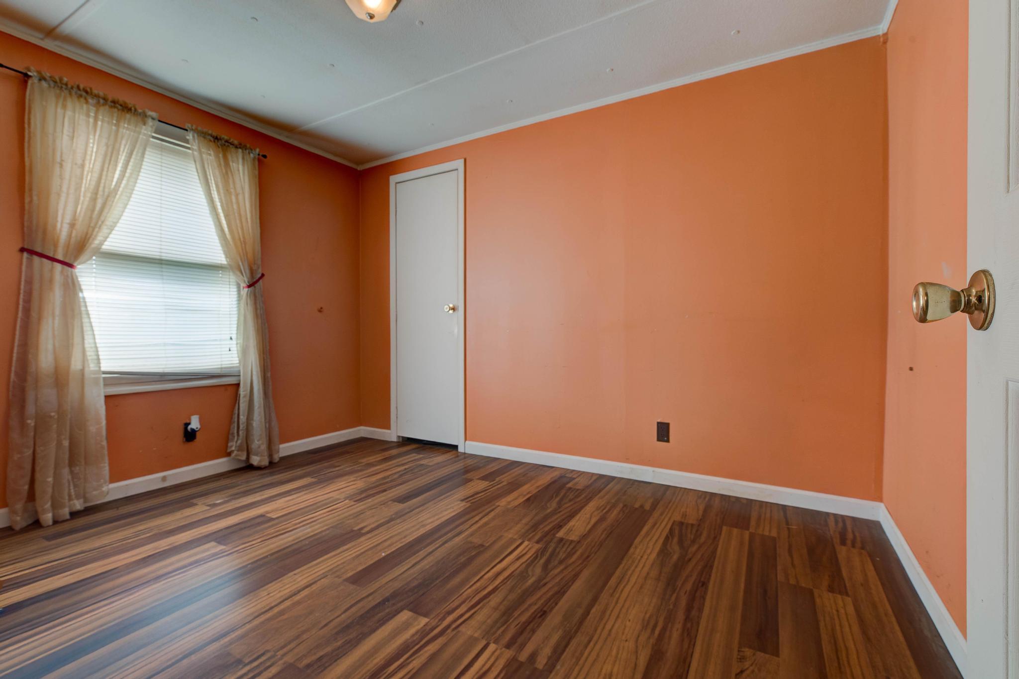 1000 New Cut Road Property Photo 11