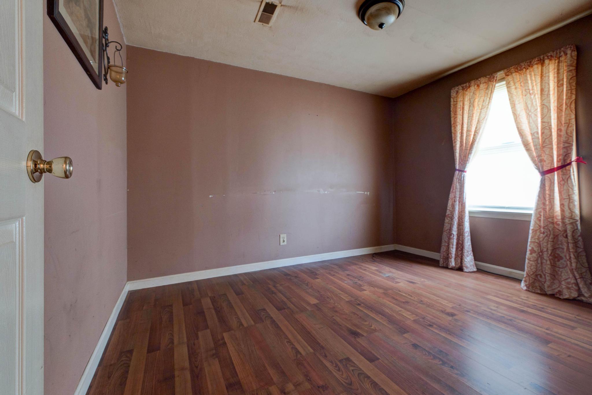 1000 New Cut Road Property Photo 13