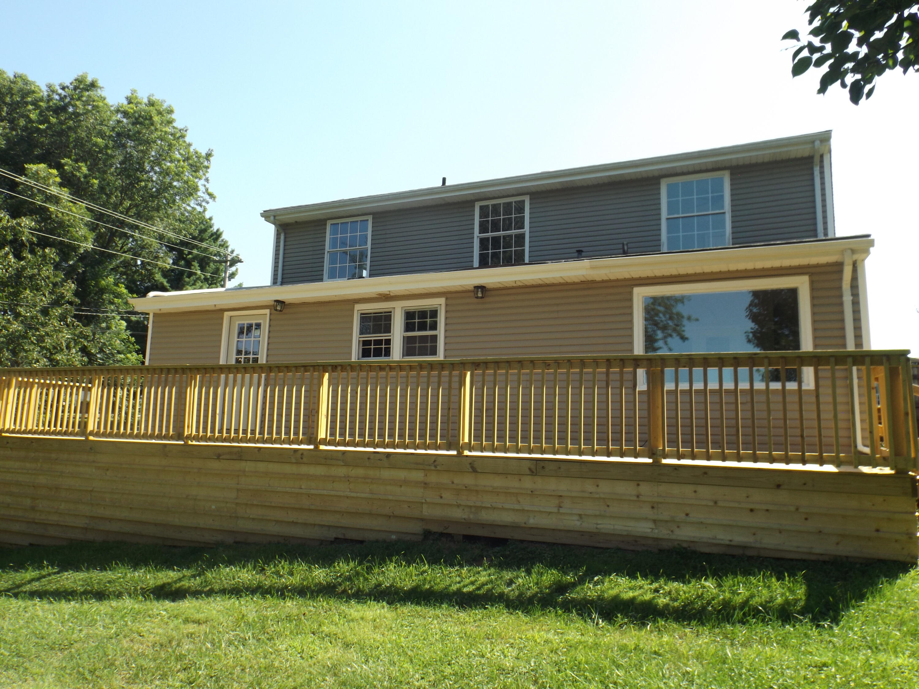 121 Crescent Drive Property Photo 5