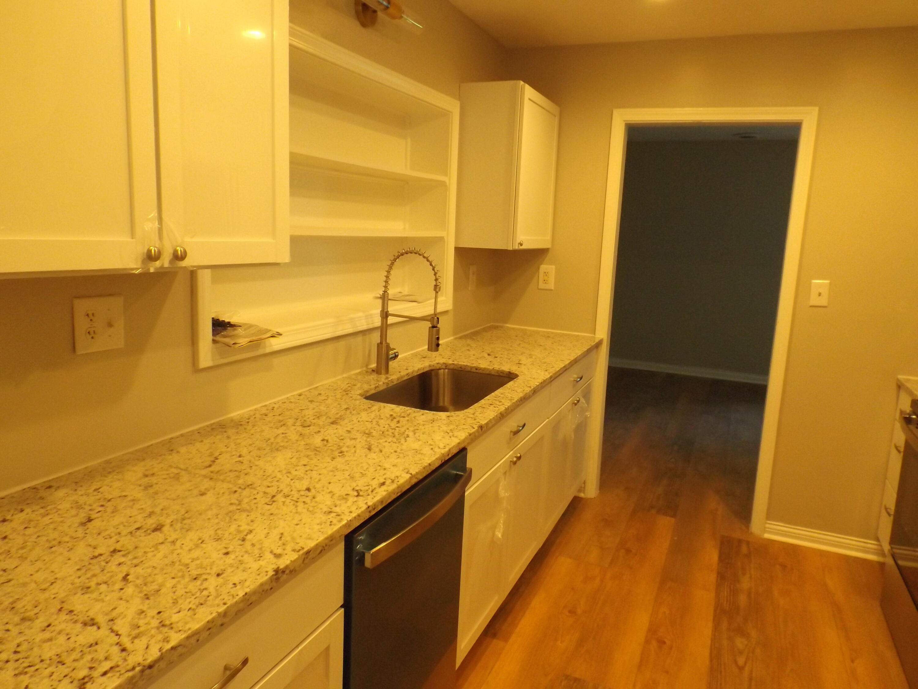 121 Crescent Drive Property Photo 7