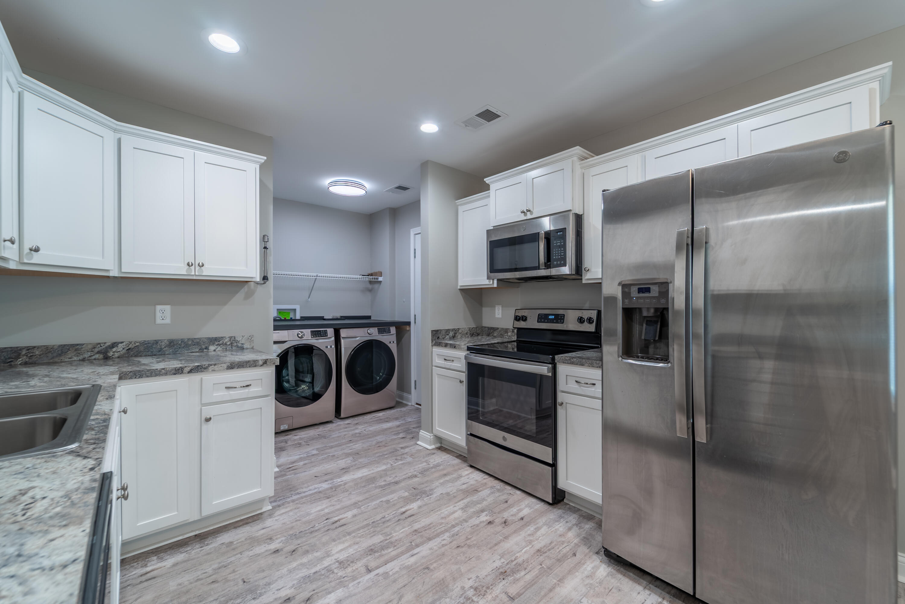 103 Davis Street Property Photo 15