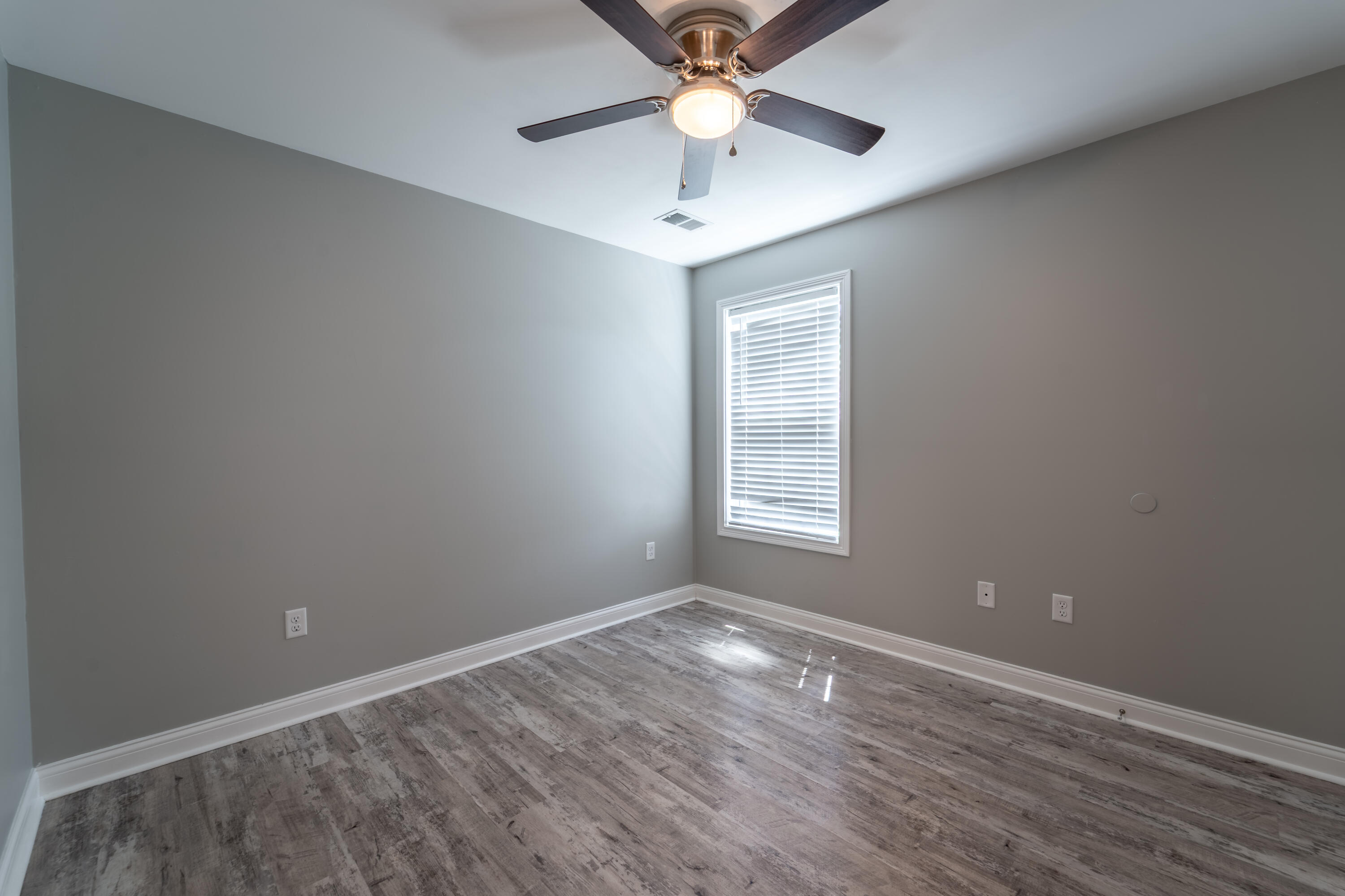 103 Davis Street Property Photo 33
