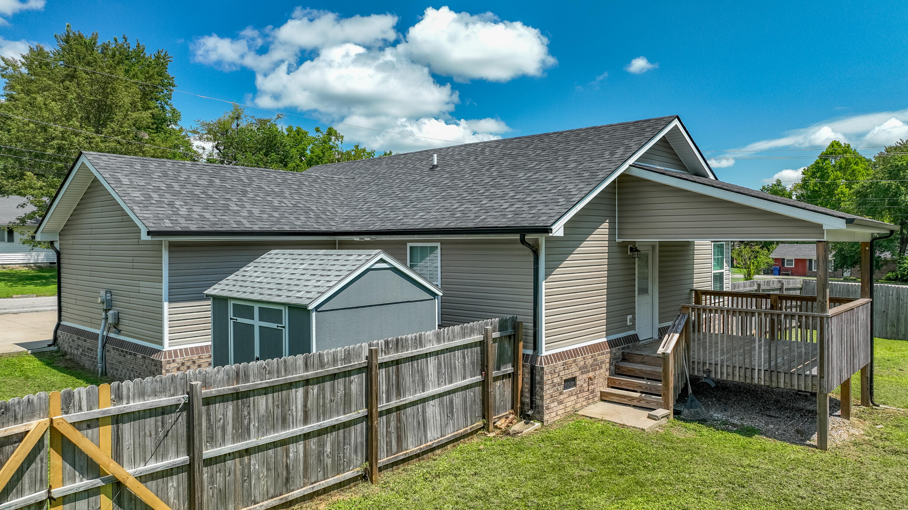 103 Davis Street Property Photo 40