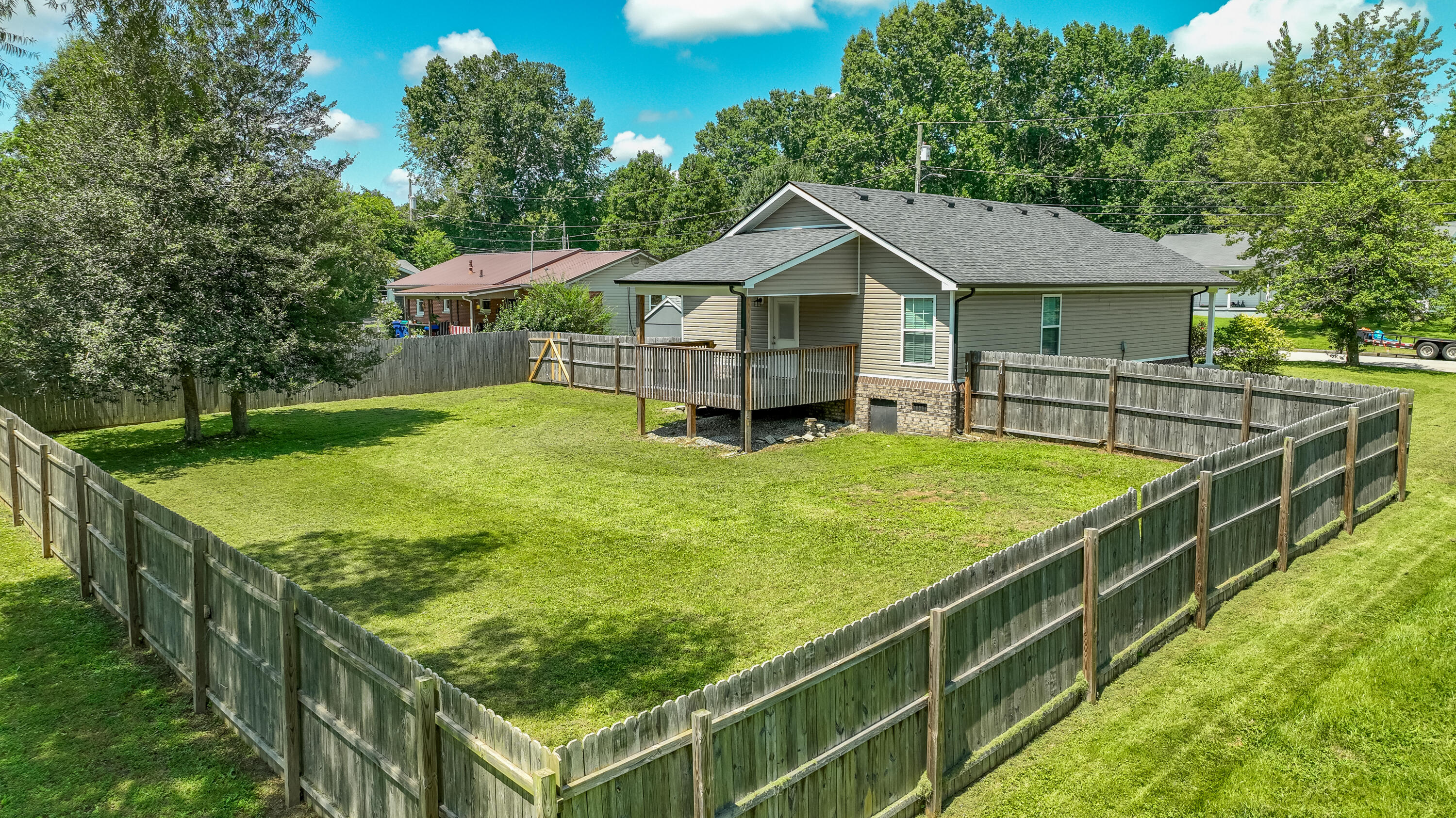 103 Davis Street Property Photo 43