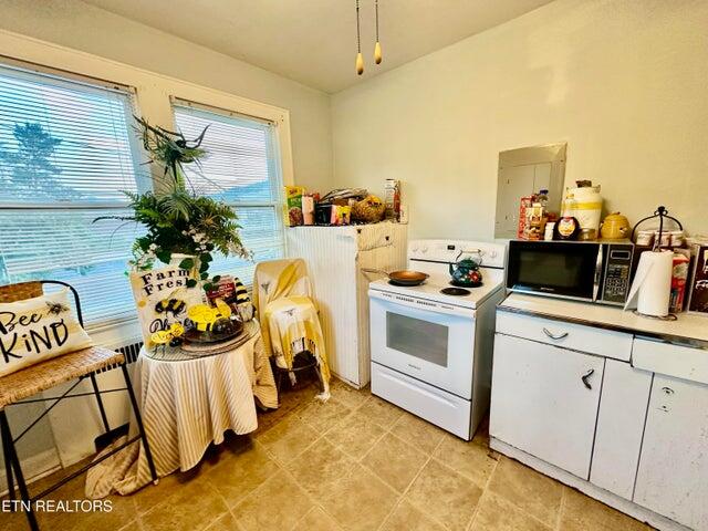 107 E Mound Street Property Photo 9