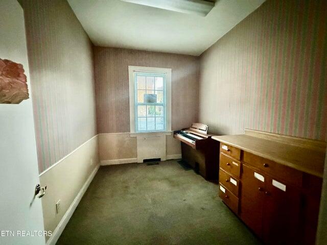 107 E Mound Street Property Photo 23