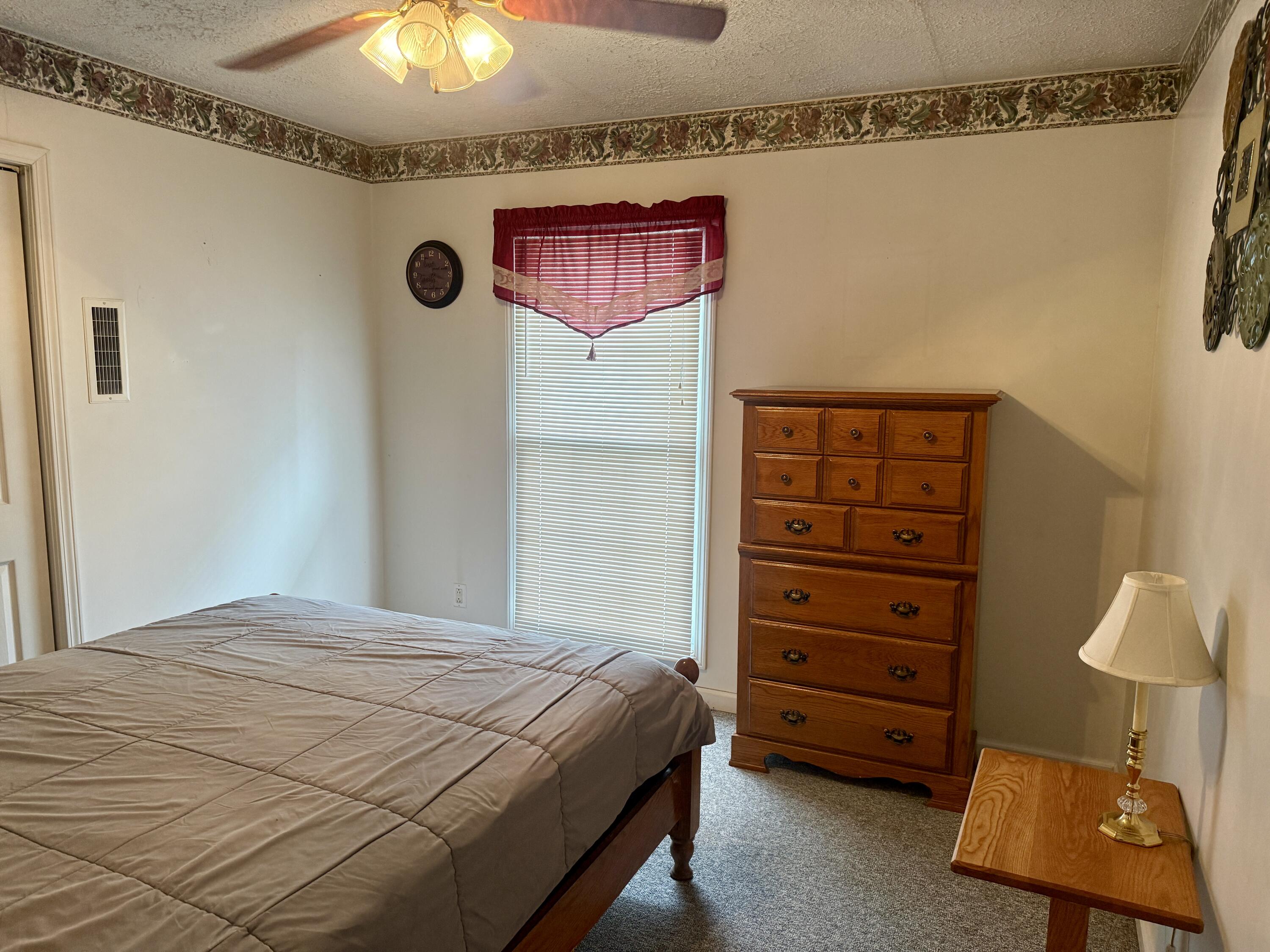 120 Collins Drive Property Photo 11