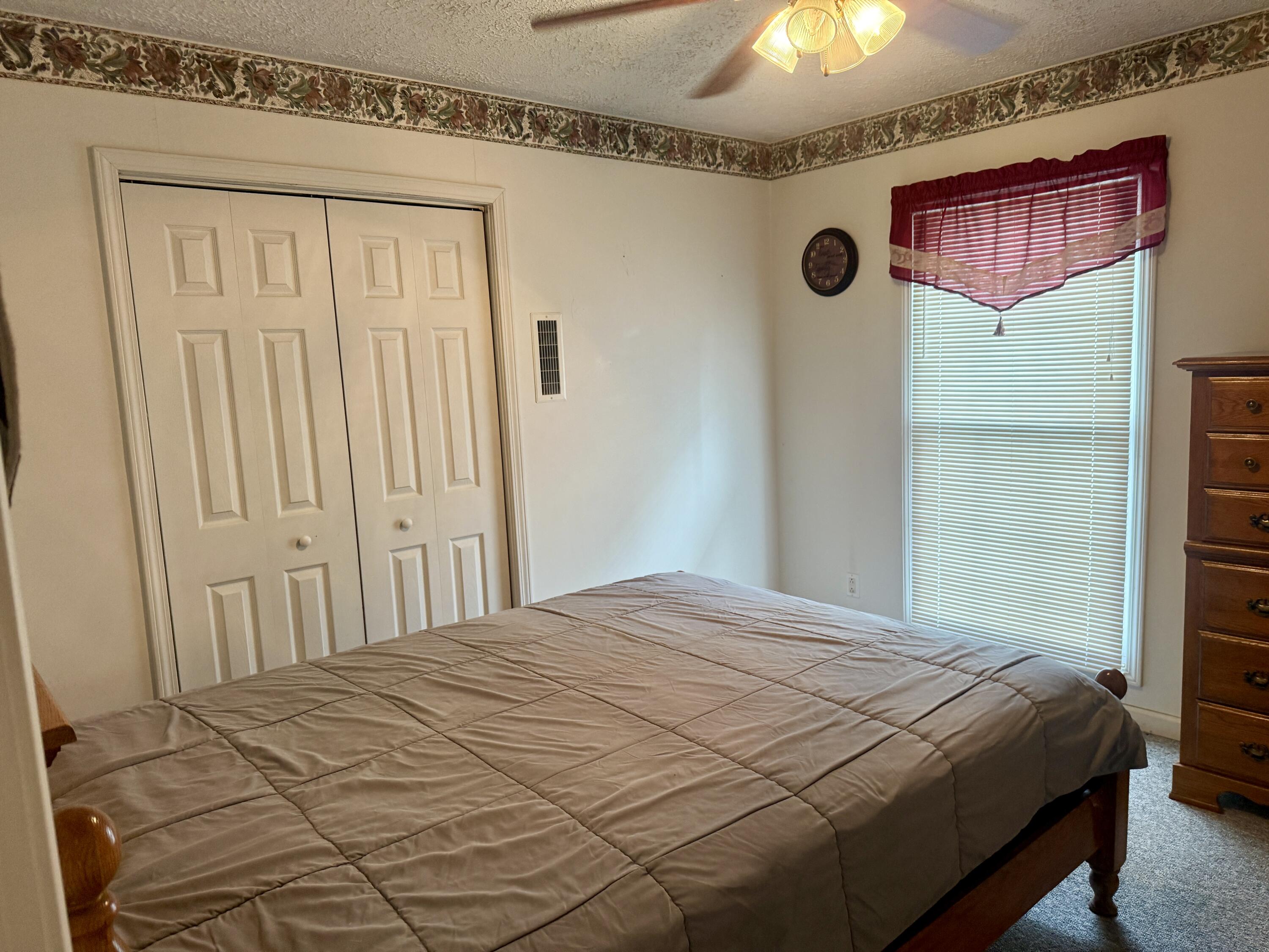 120 Collins Drive Property Photo 12