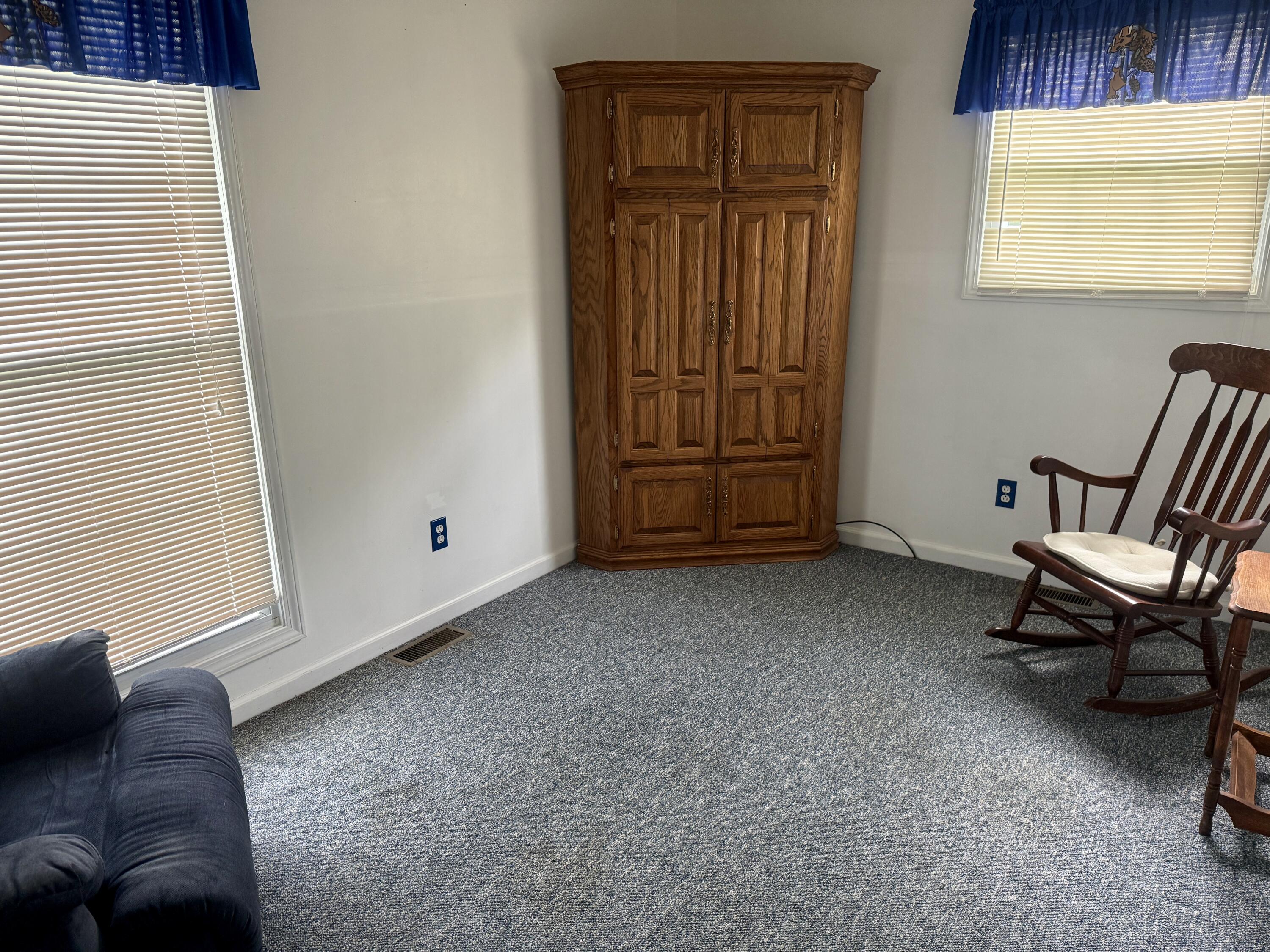 120 Collins Drive Property Photo 13