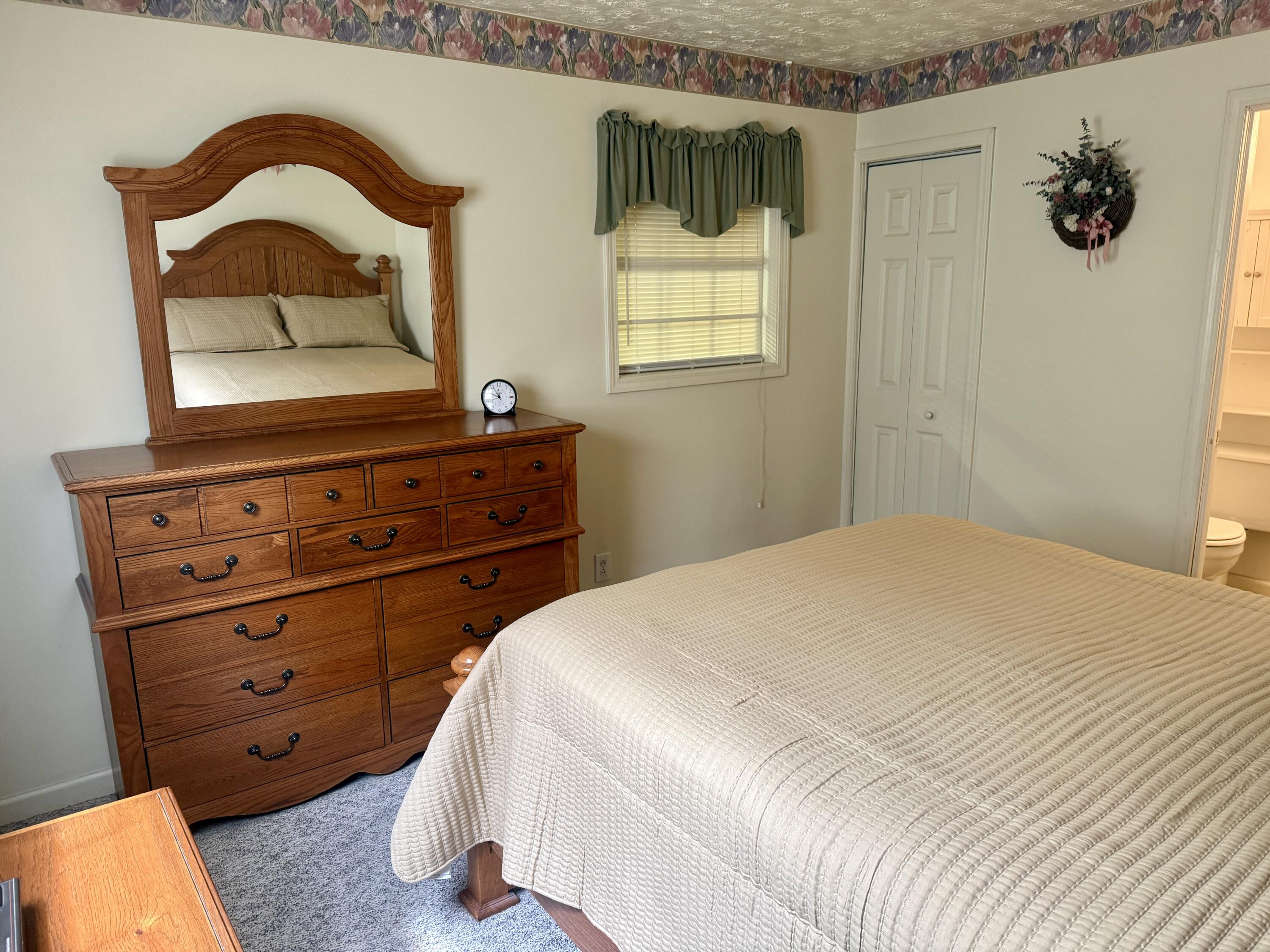 120 Collins Drive Property Photo 14
