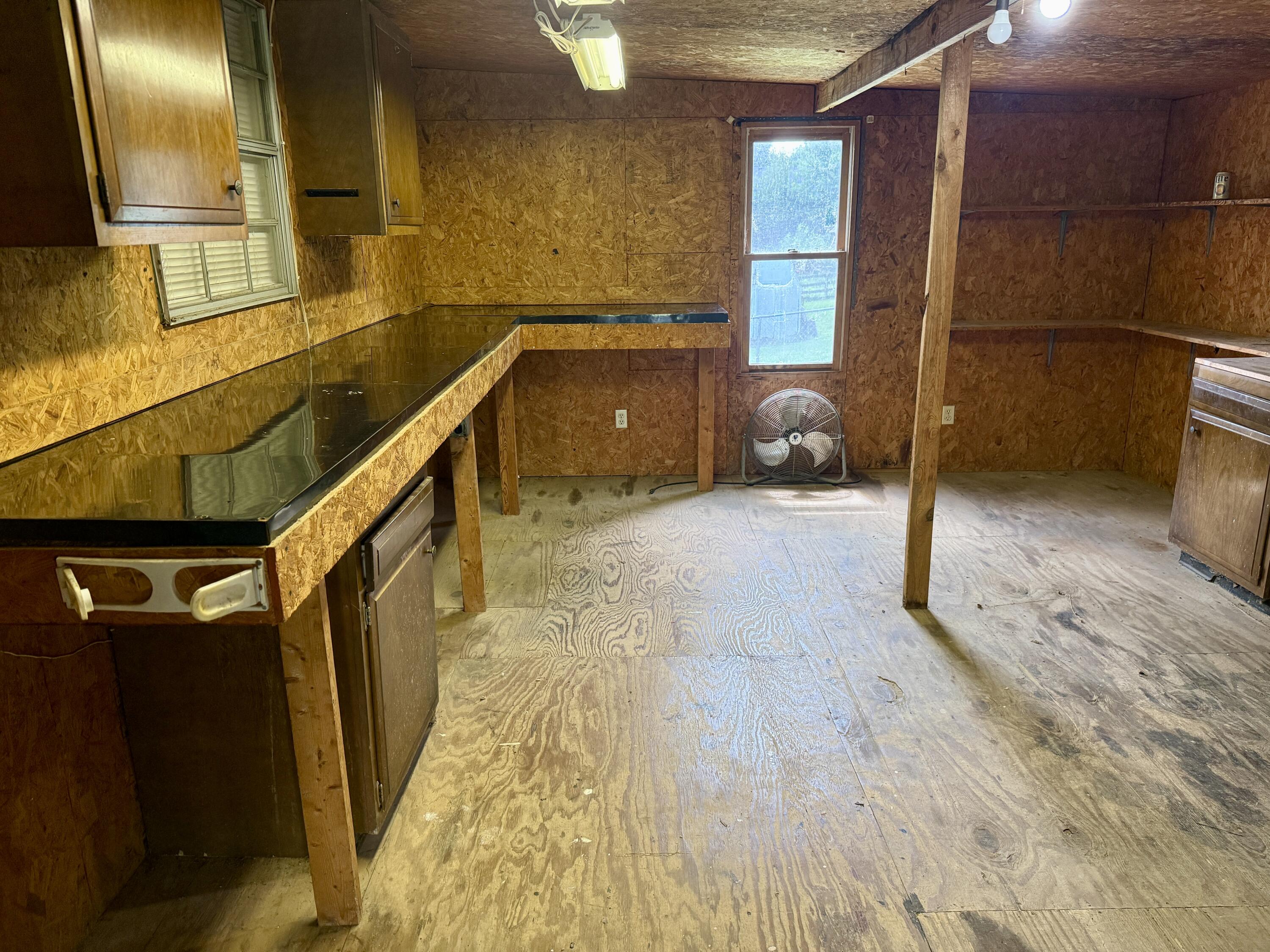 120 Collins Drive Property Photo 21