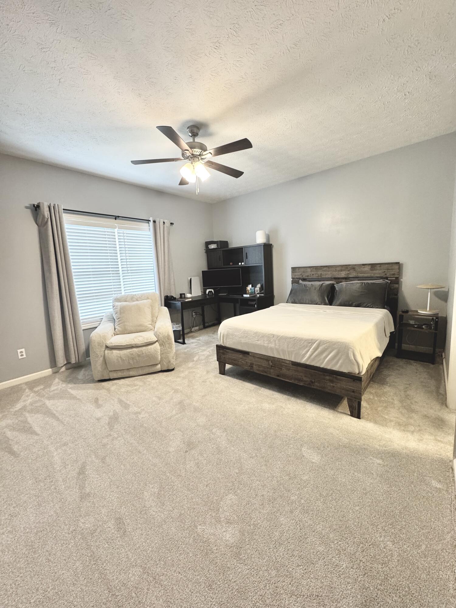 3008 Roundway Down Lane Property Photo 7