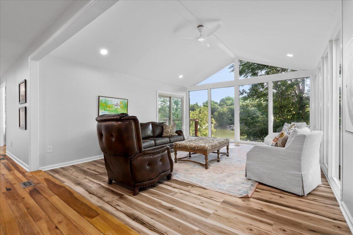 367 Ronclar Drive Property Photo 16