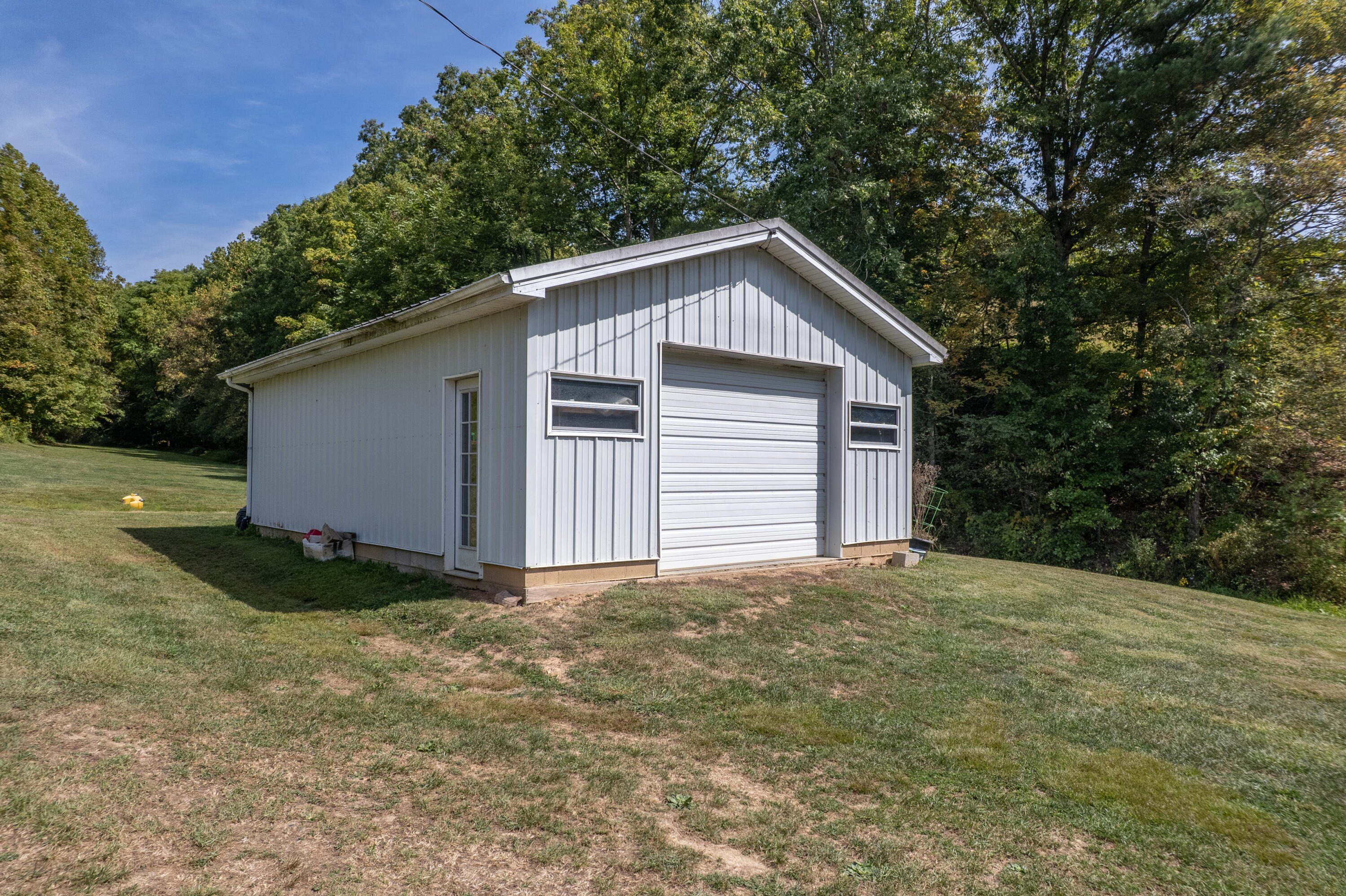 6194 Highway 460 Property Photo 5