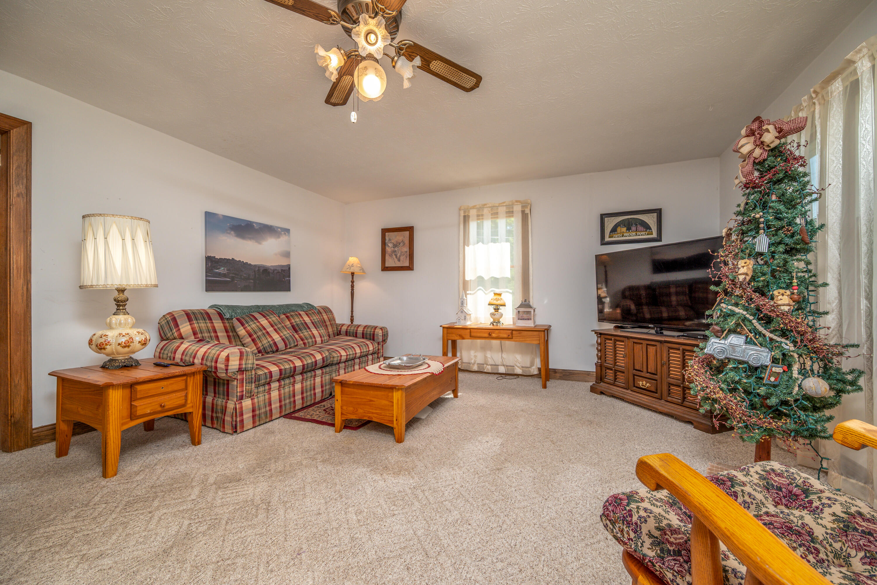 6194 Highway 460 Property Photo 14