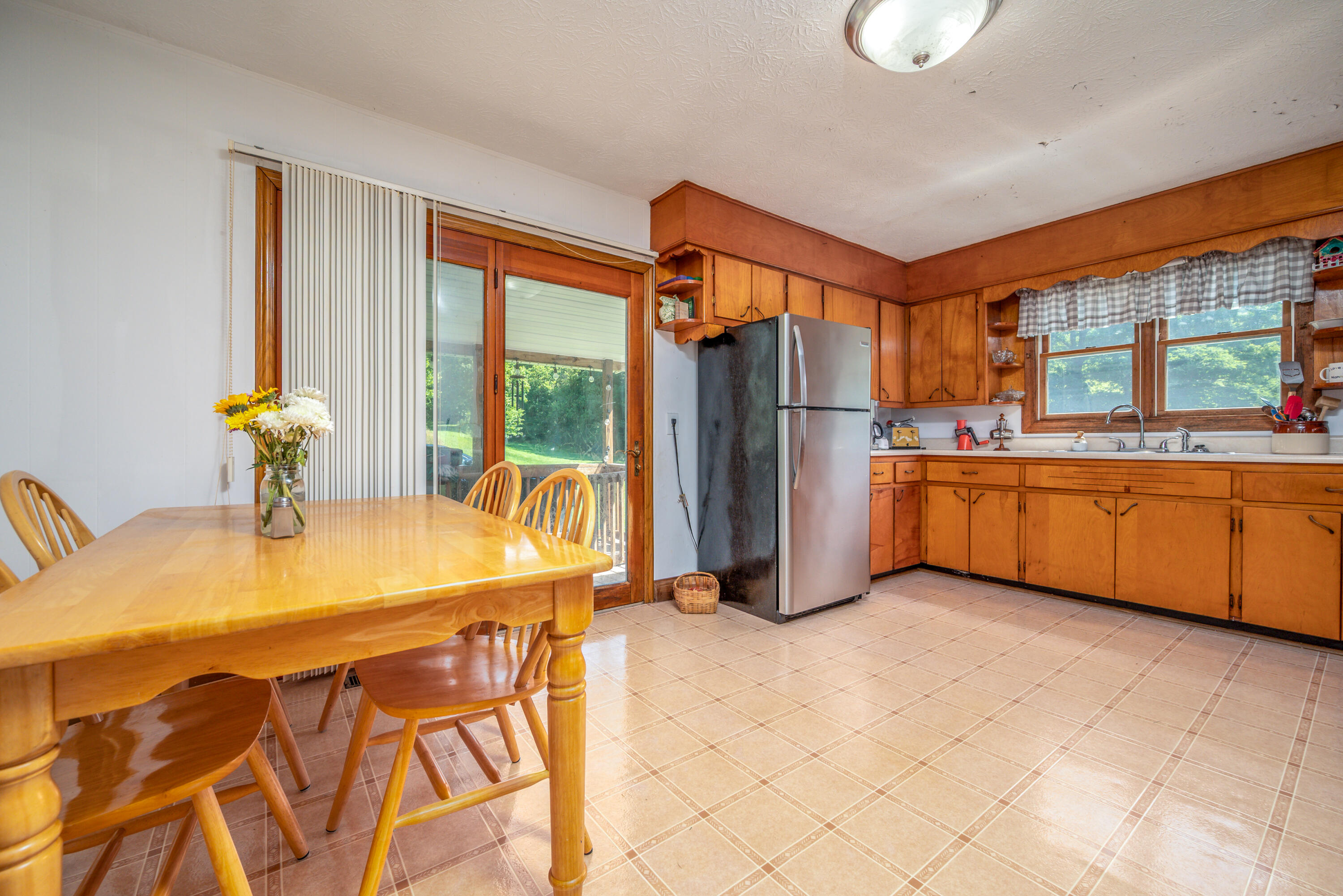 6194 Highway 460 Property Photo 19