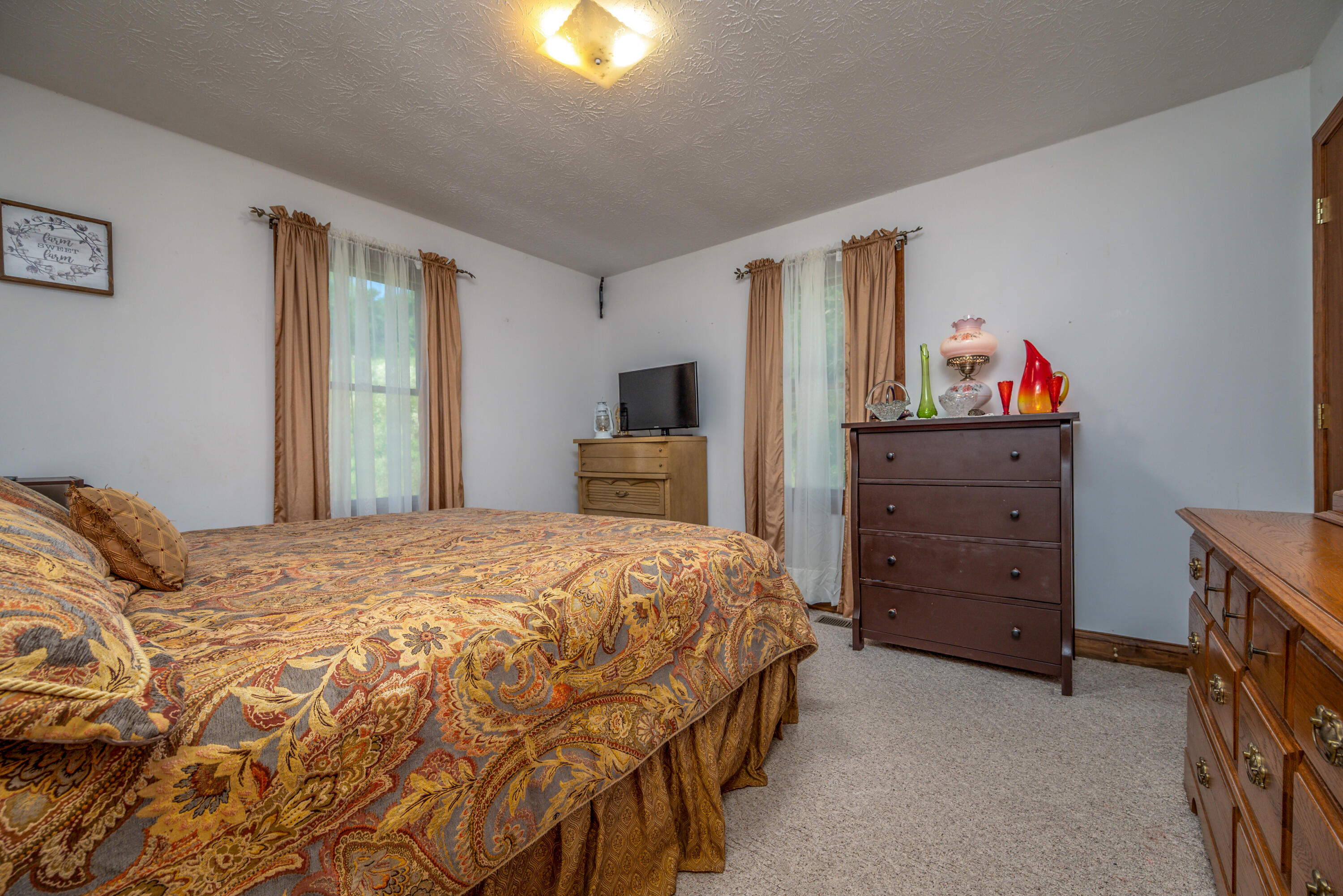 6194 Highway 460 Property Photo 24
