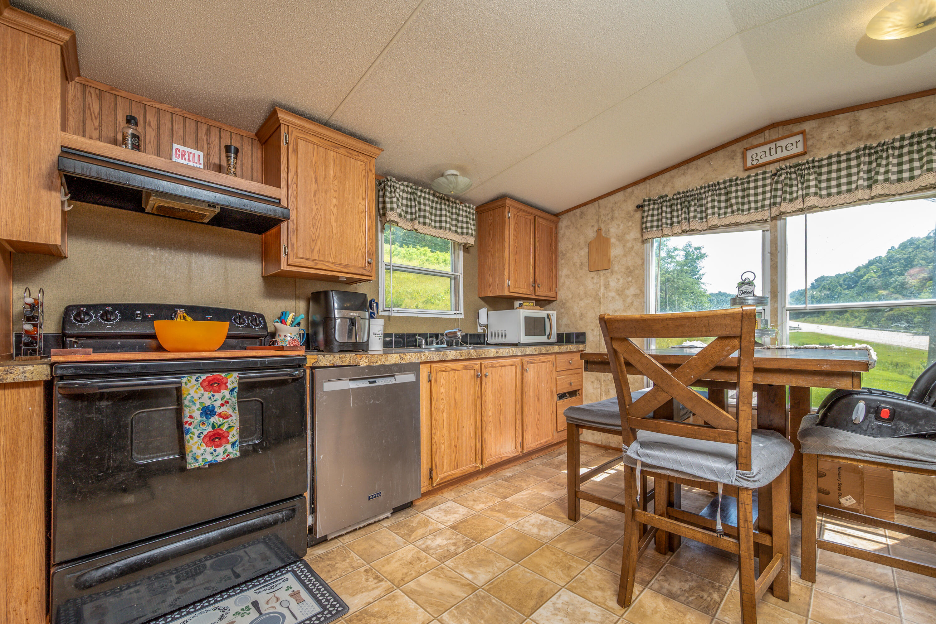 6194 Highway 460 Property Photo 45