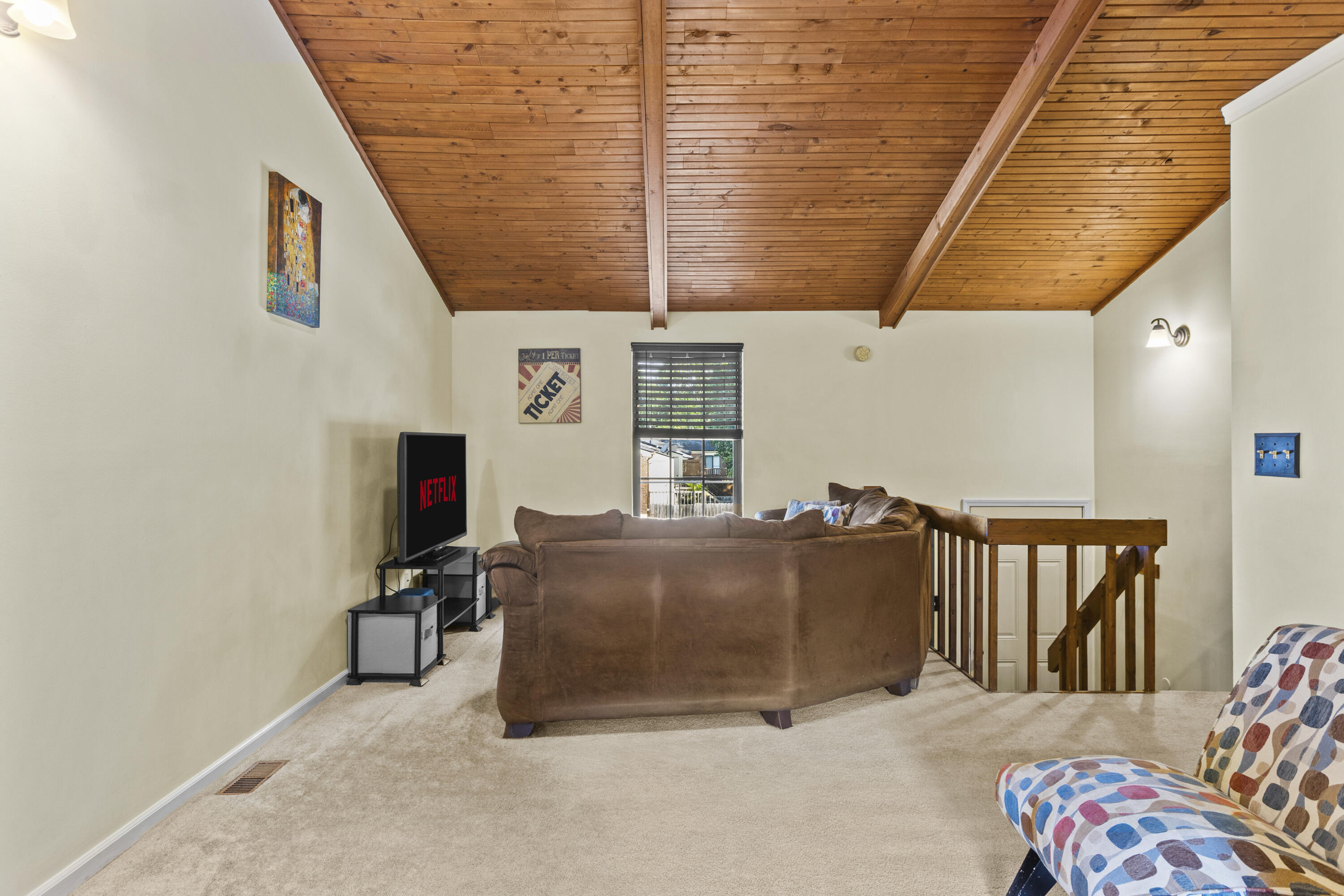 798 Spring Meadows Drive Property Photo 3