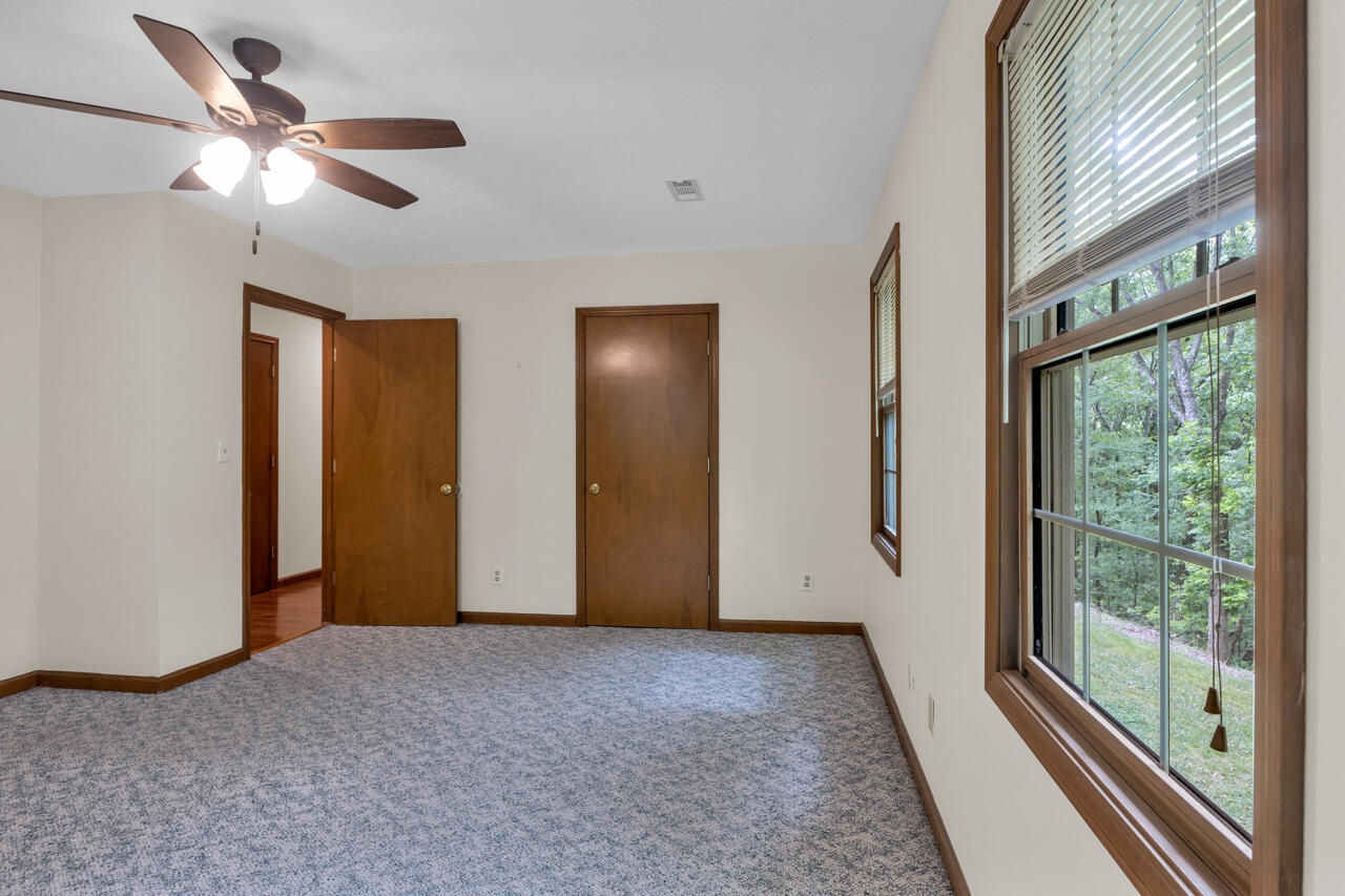 157 Bay Colony Road Property Photo 13