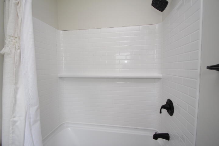 512 Hickory Road Property Photo 16