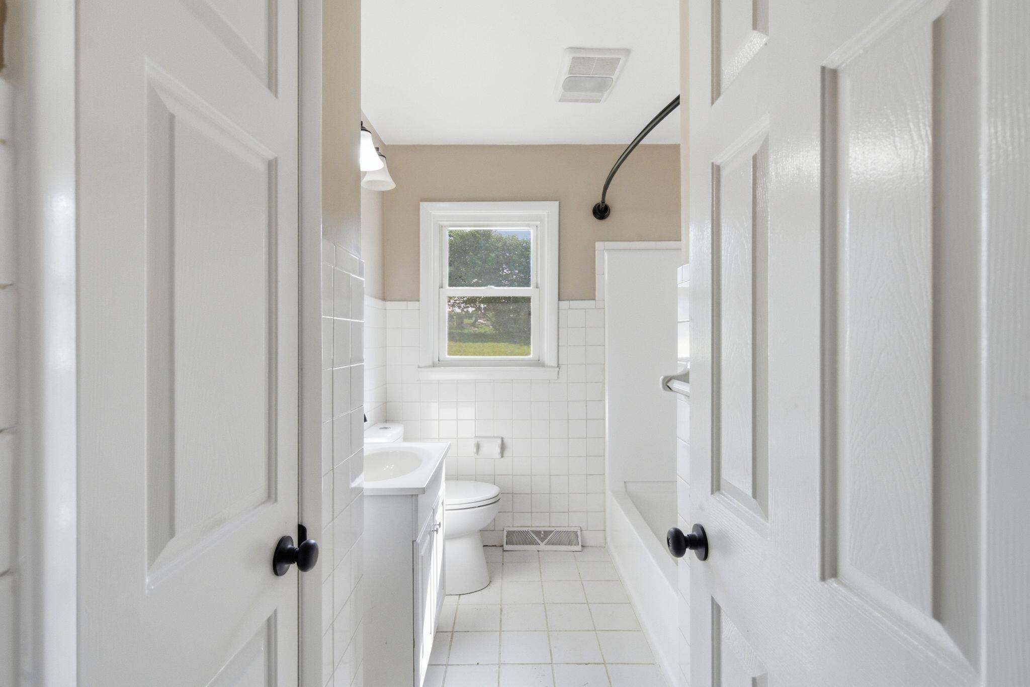 653 Valley Drive Property Photo 17