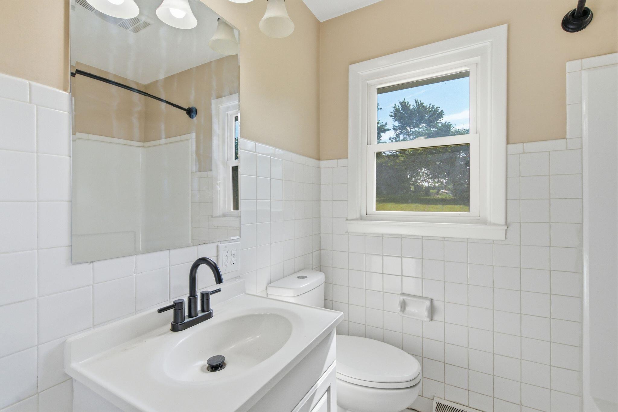 653 Valley Drive Property Photo 18